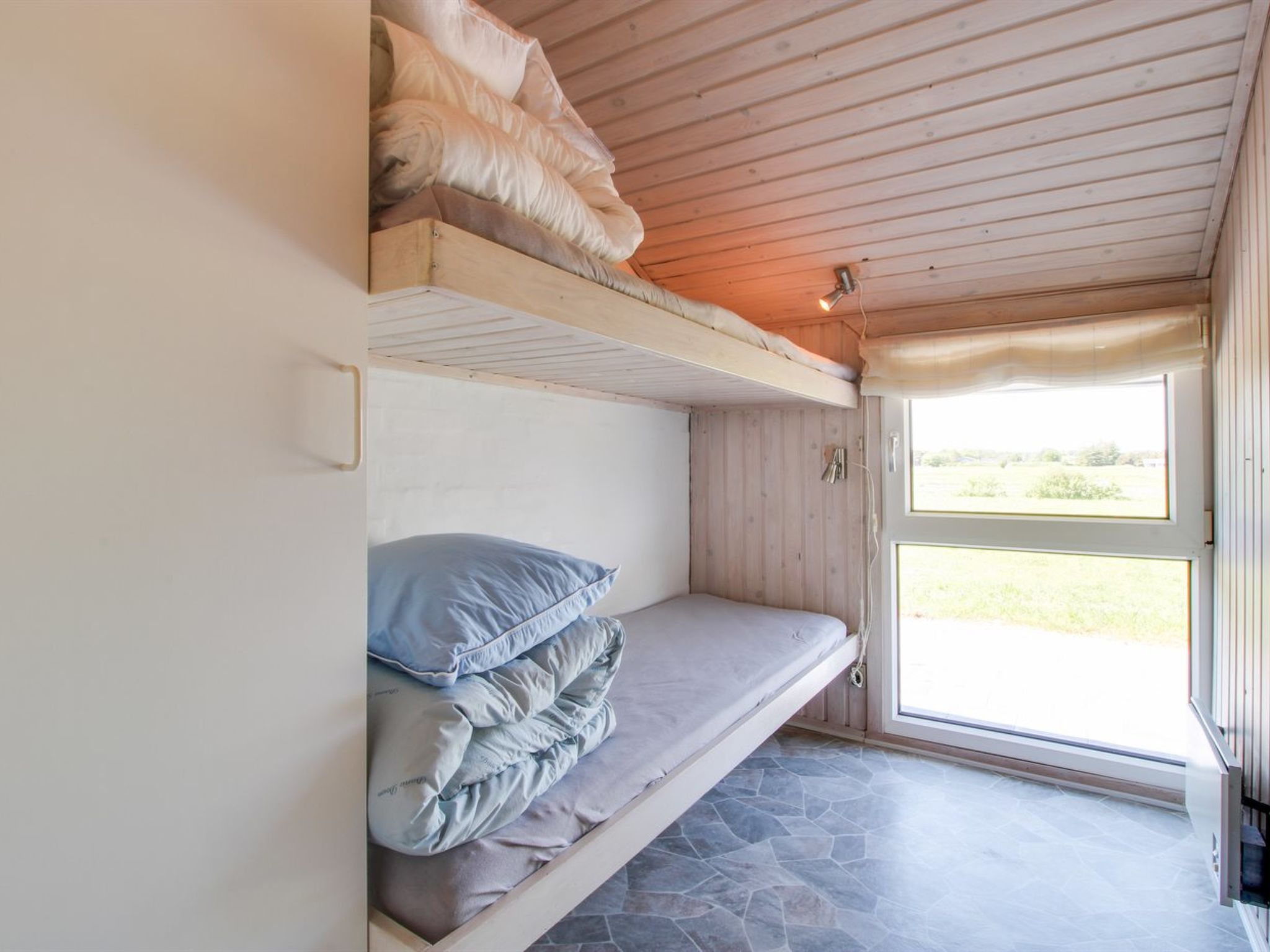 "Edmer" - 50m from the sea - Binnen