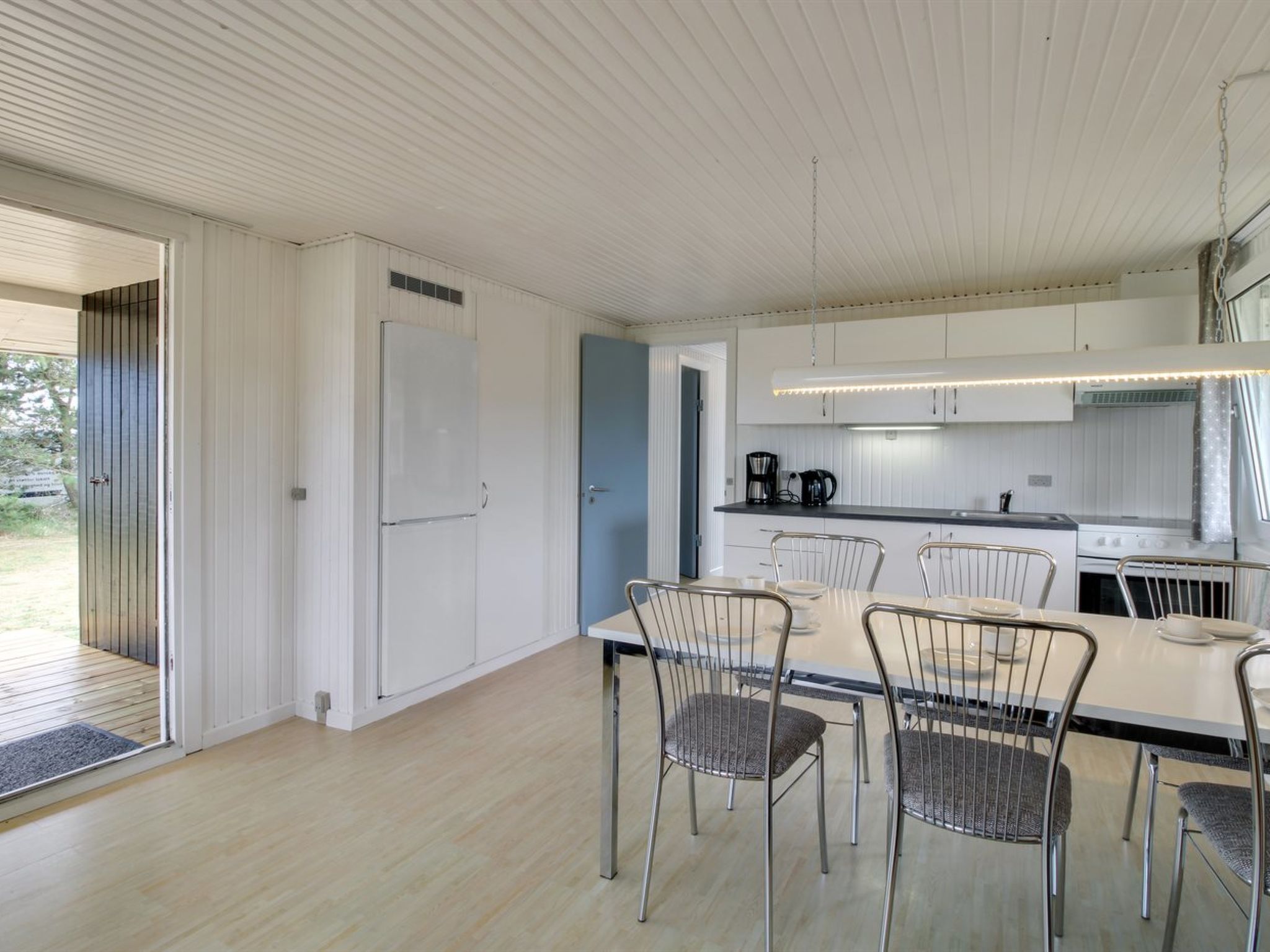 "Berndt" - 50m from the sea-Binnen