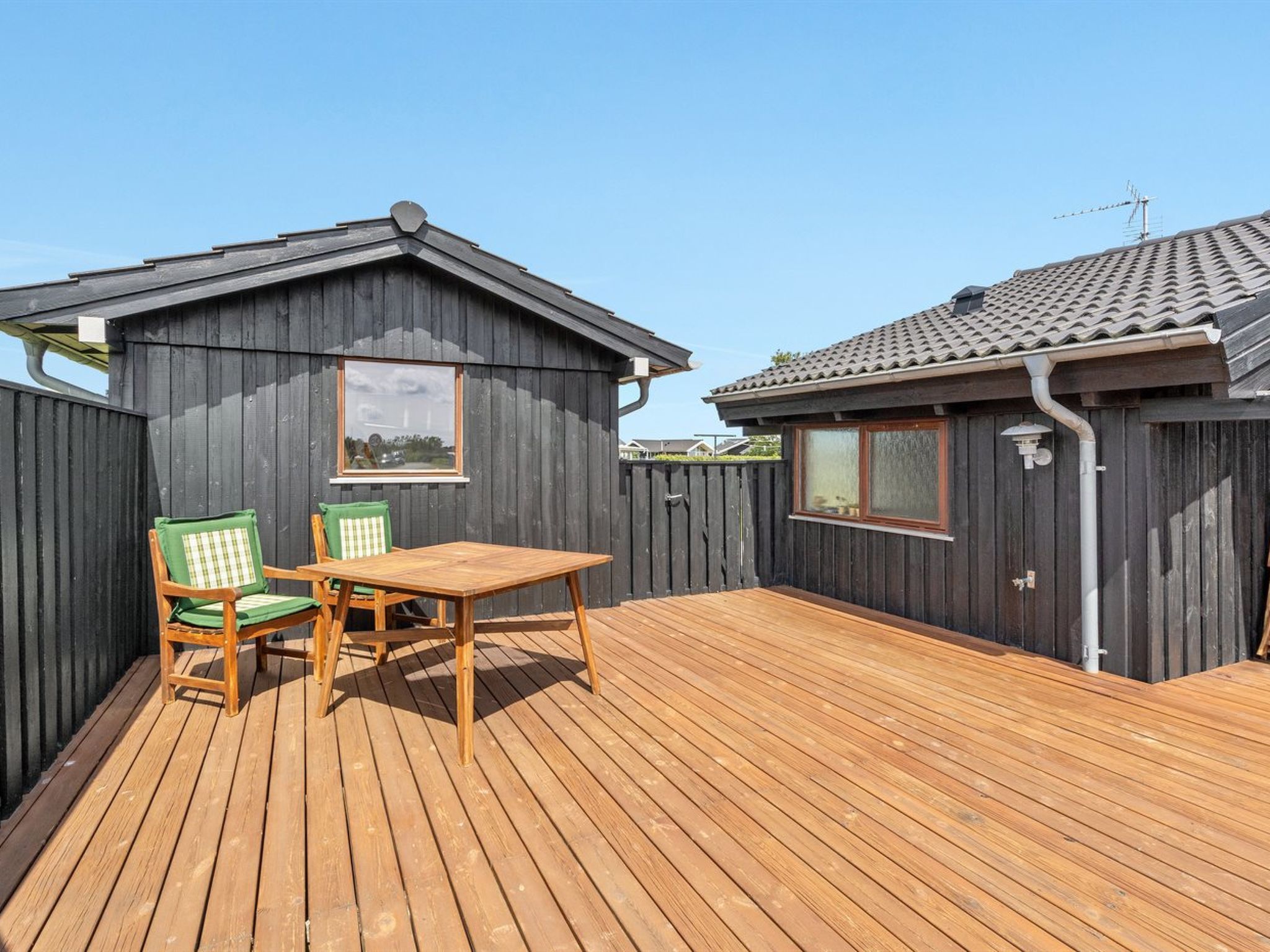 "Gyda" - 100m from the sea - Buiten