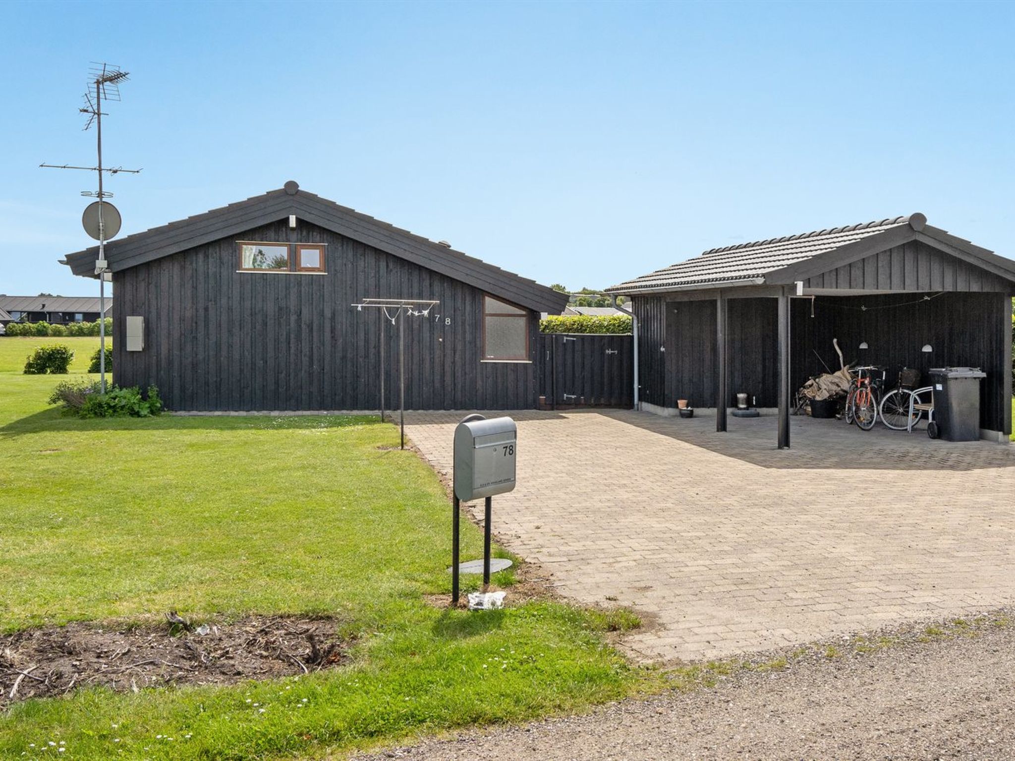 "Gyda" - 100m from the sea - Buiten