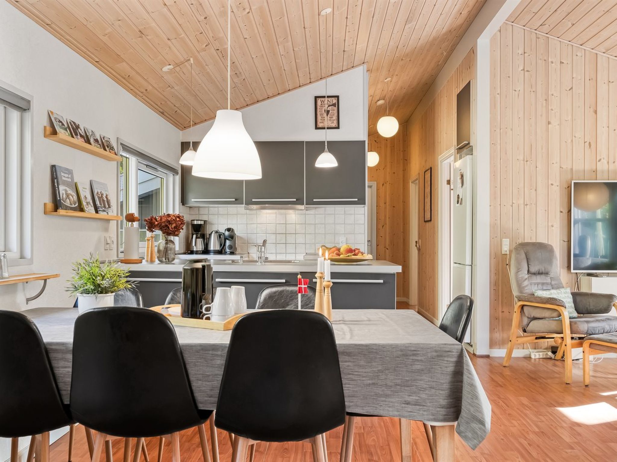 "Barne" - 4km from the sea - Binnen