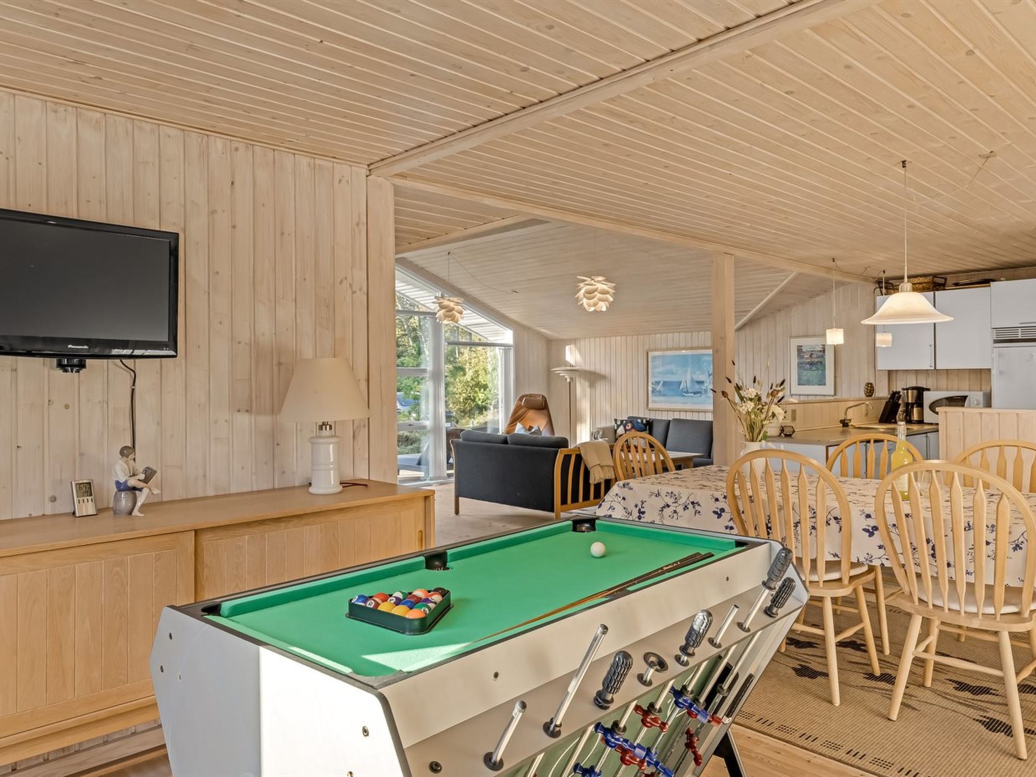"Ajten" - 150m from the sea - Drinnen