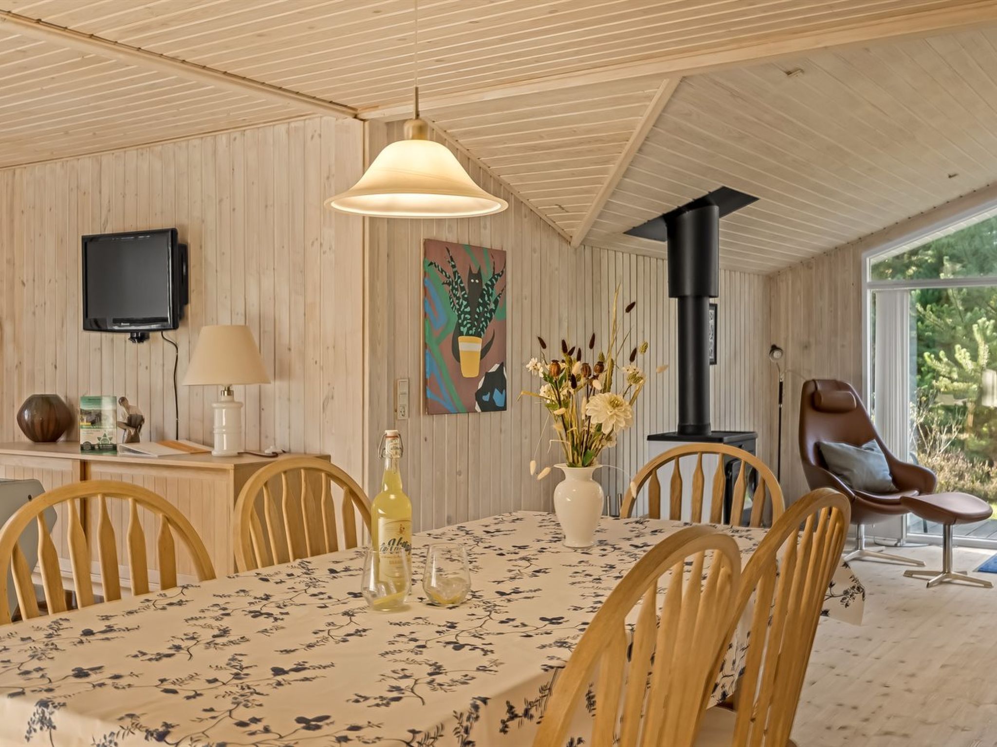 "Ajten" - 150m from the sea - Drinnen