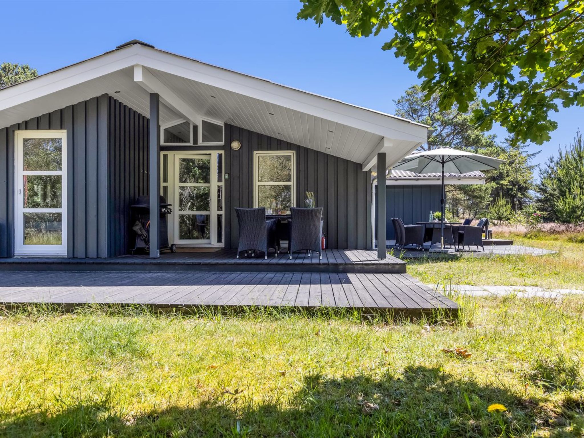 "Ajten" - 150m from the sea - Buiten