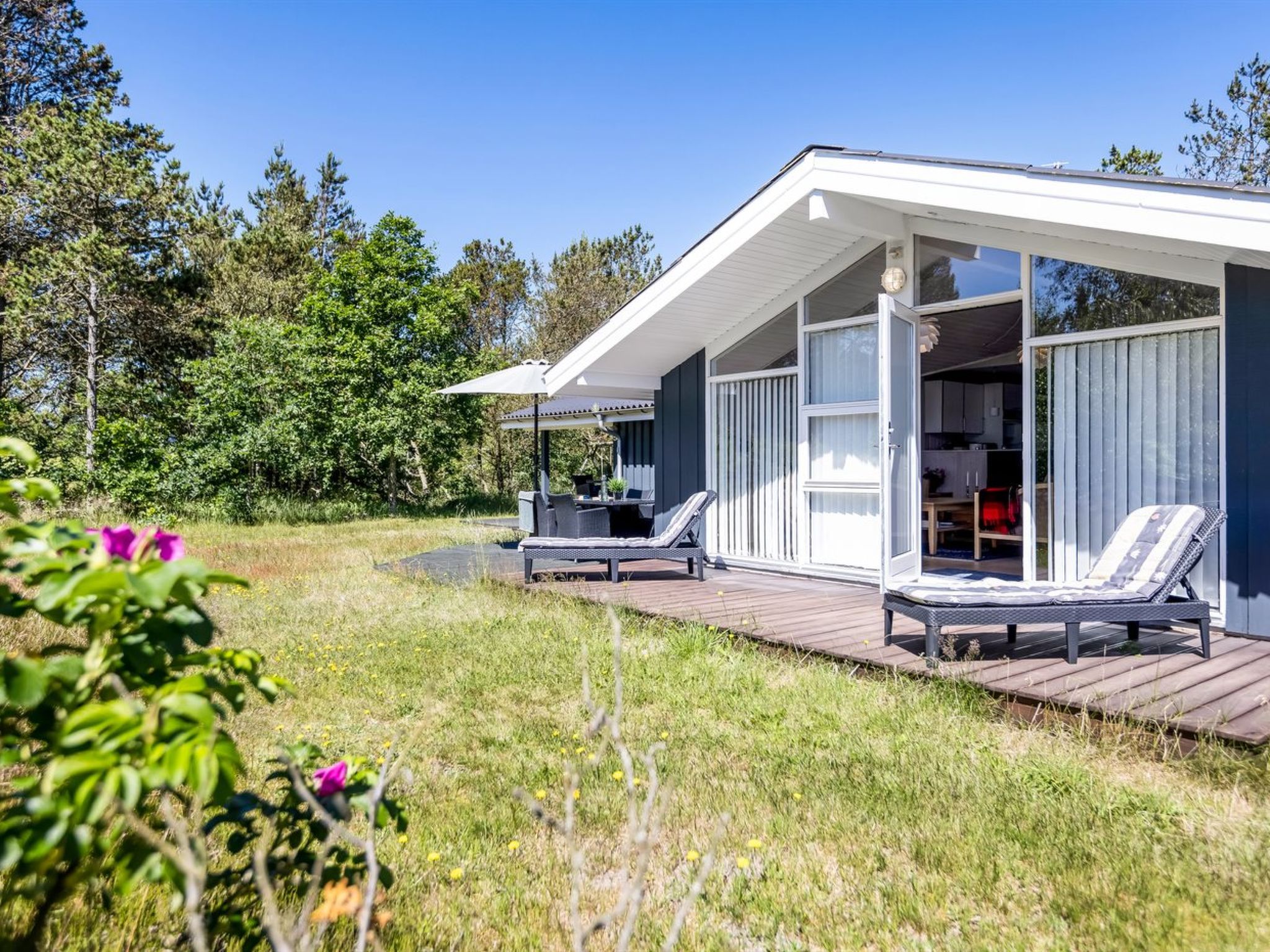 "Ajten" - 150m from the sea - Buiten