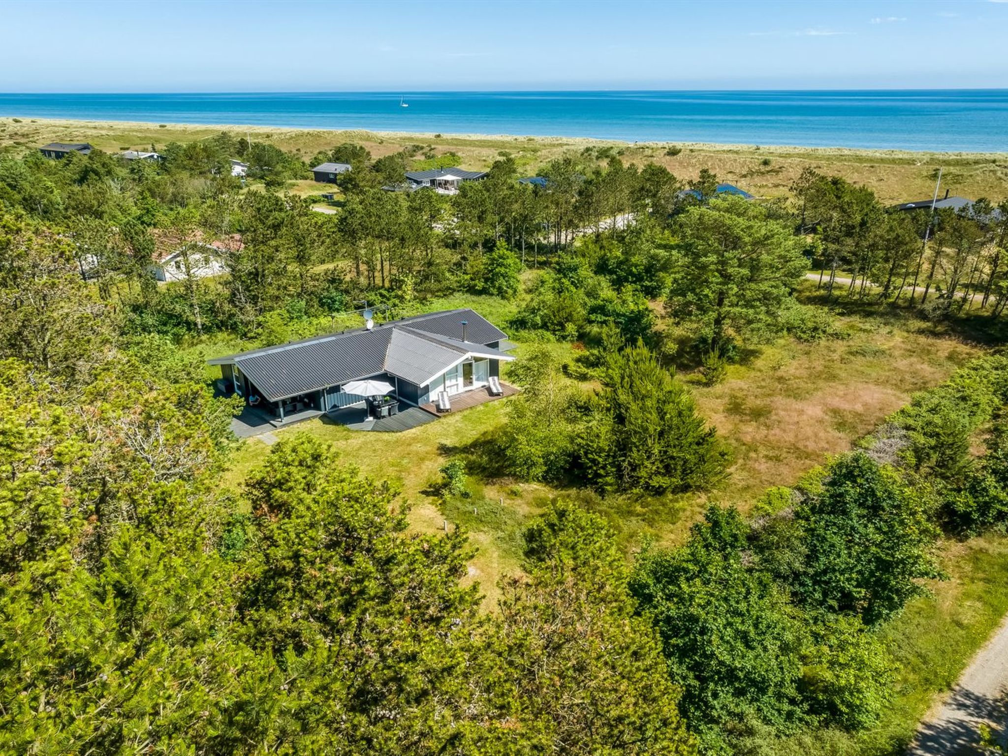 "Ajten" - 150m from the sea - Buiten