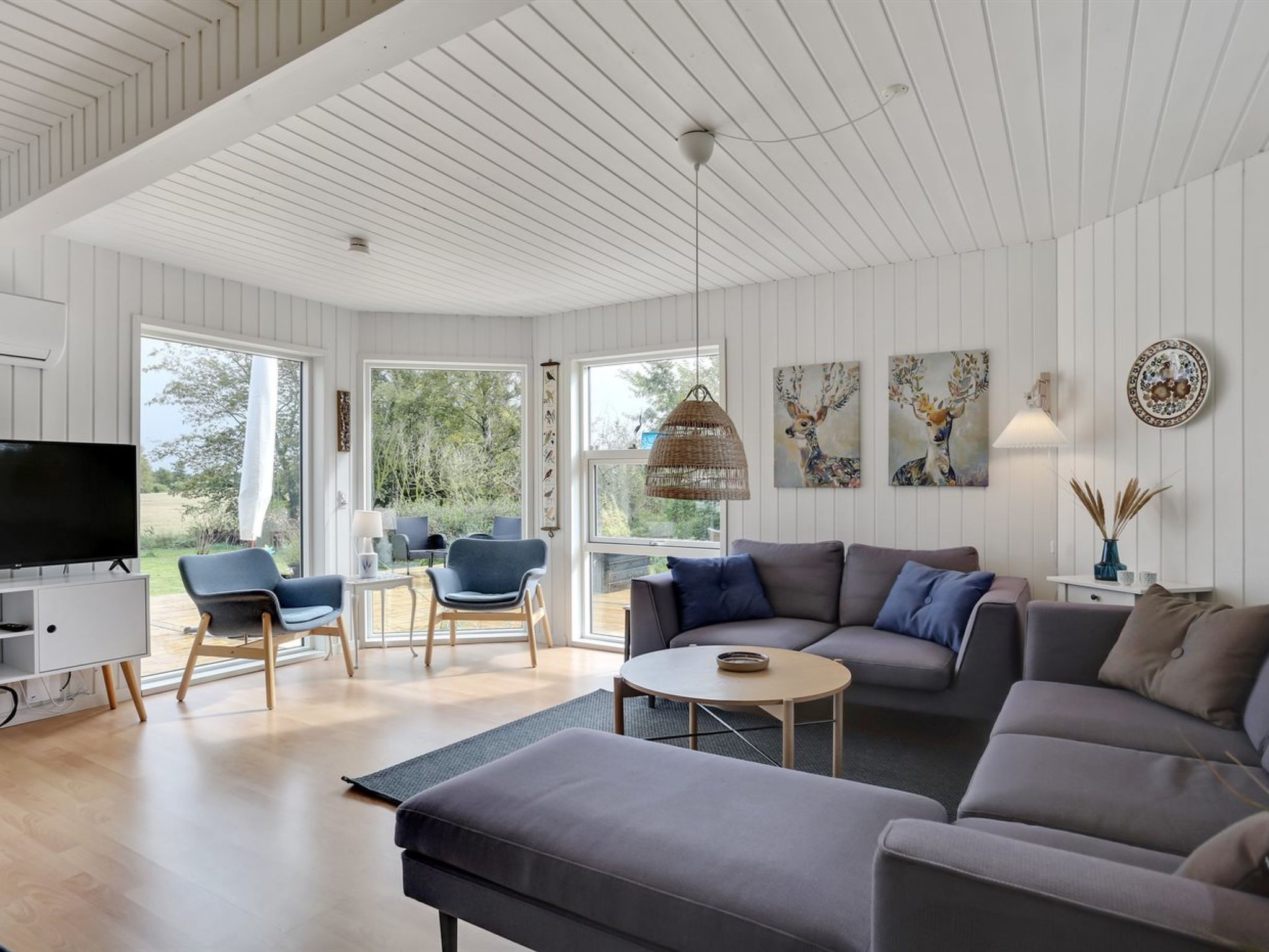 "Ika" - 600m from the sea