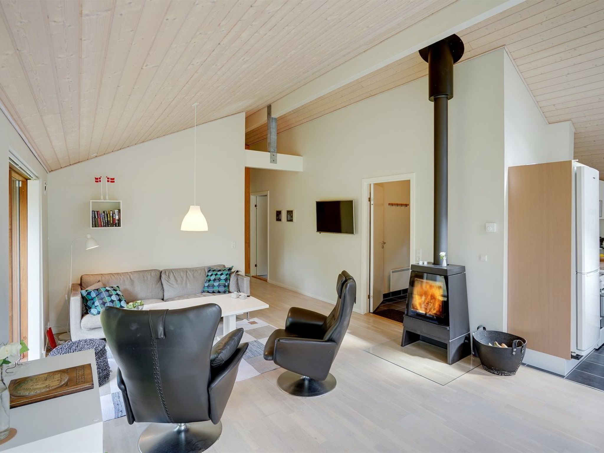 "Thorine" - 750m from the sea