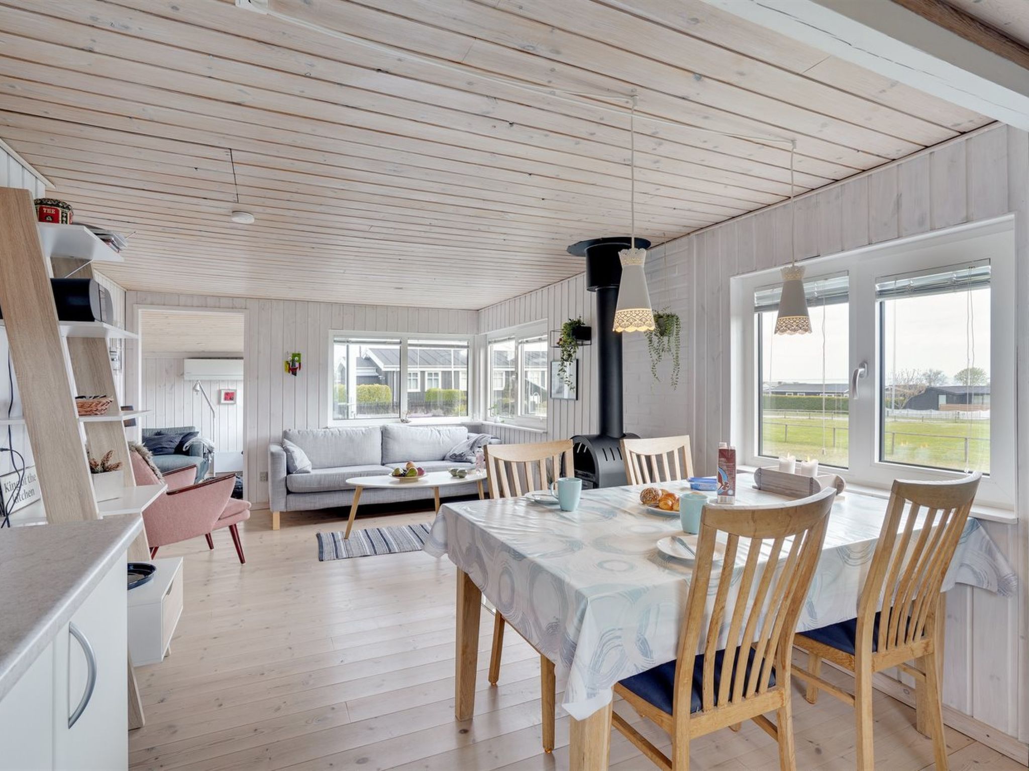 "Aarto" - 250m from the sea - Binnen