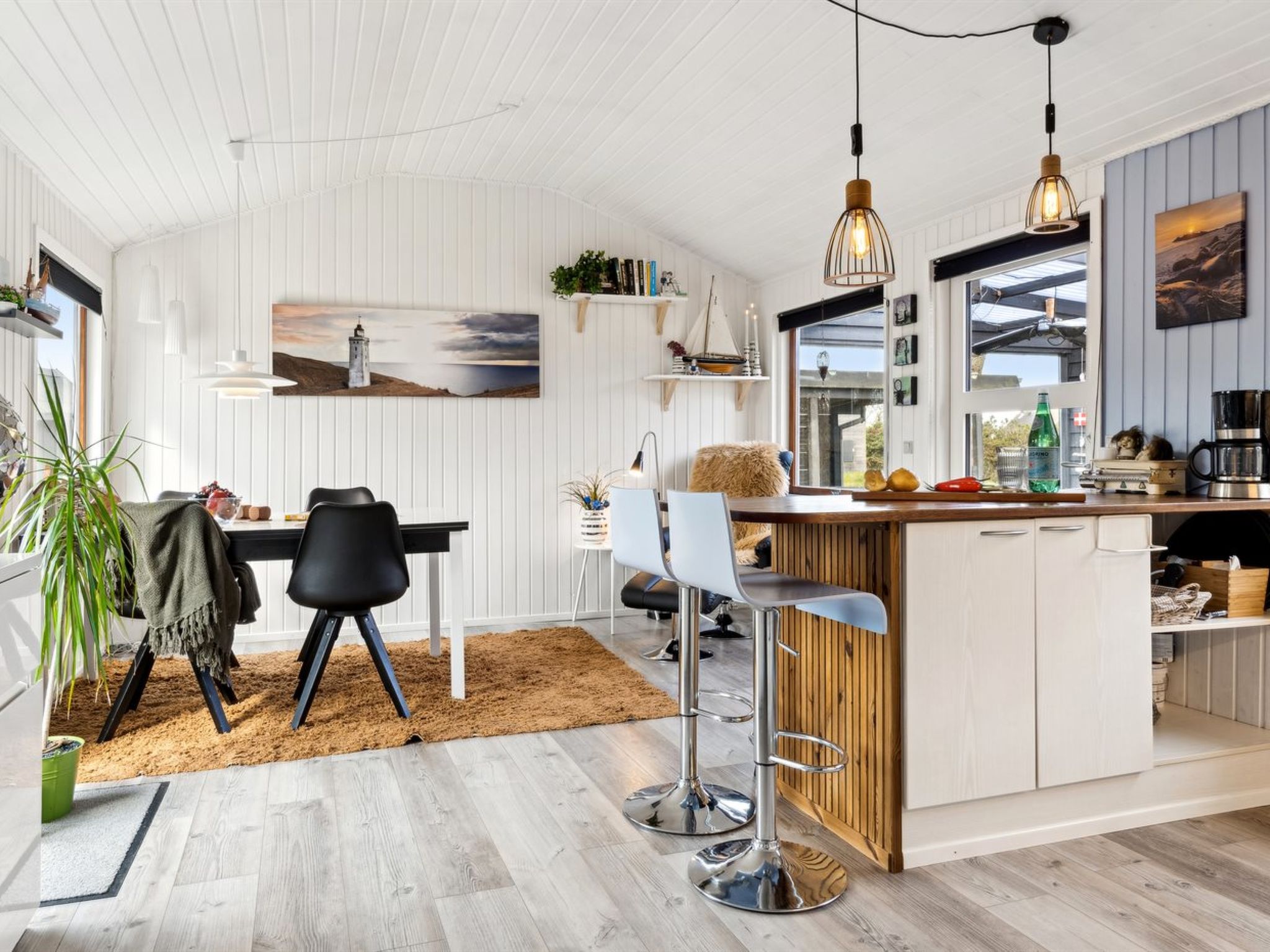 "Tjarven" - 300m from the sea - Inside