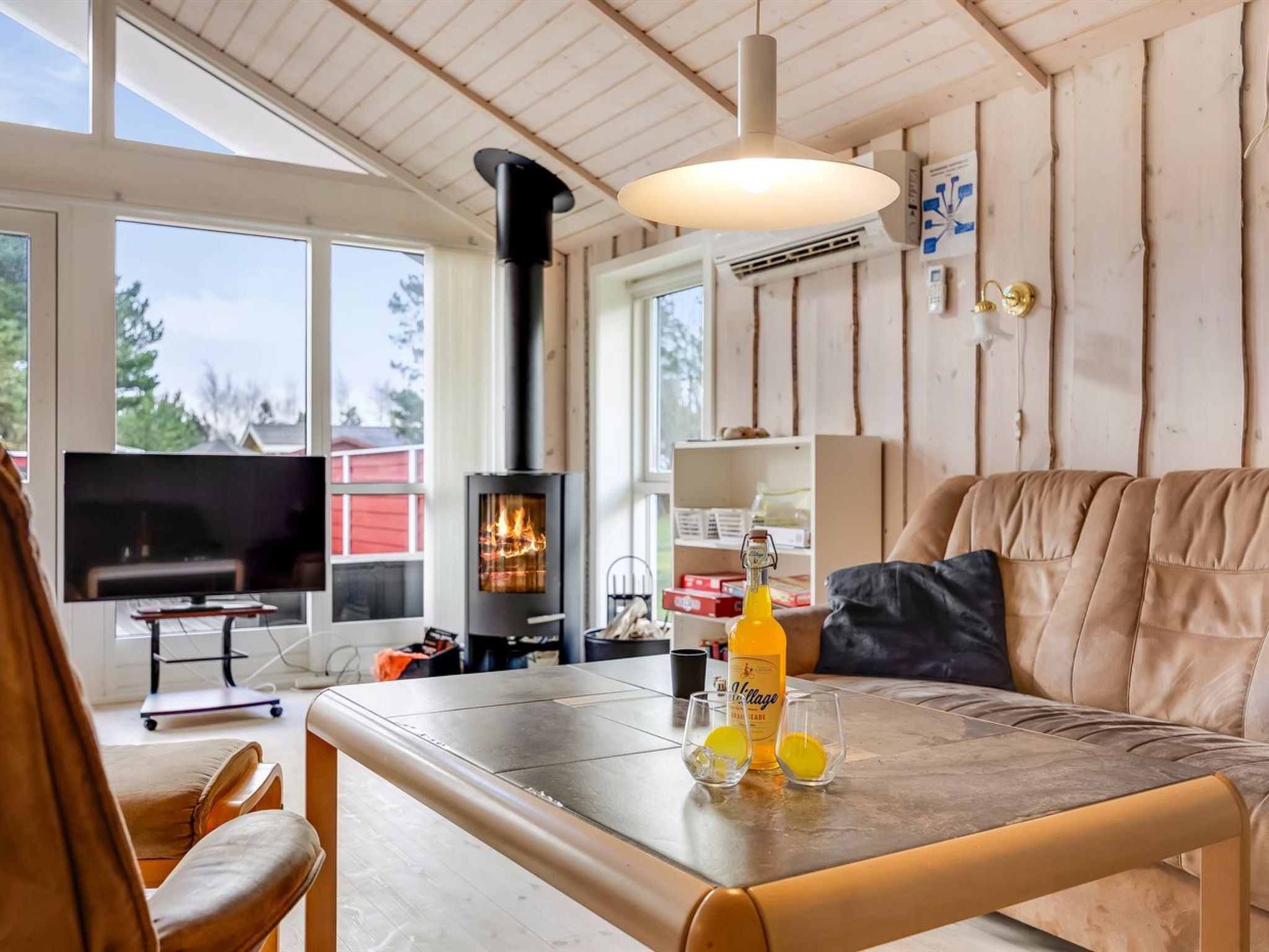 "Hialmar" - 300m from the sea - Binnen