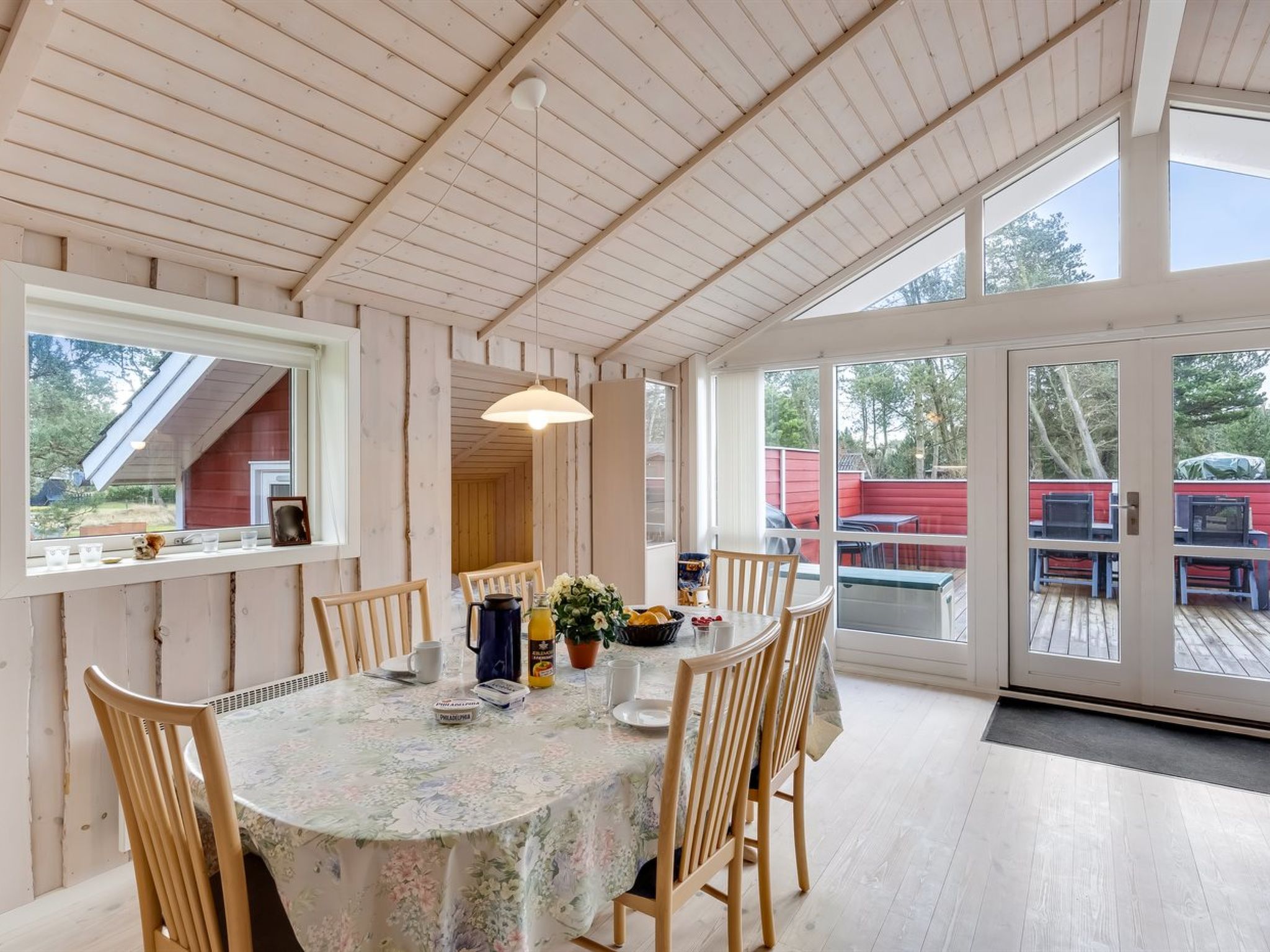 "Hialmar" - 300m from the sea - Binnen