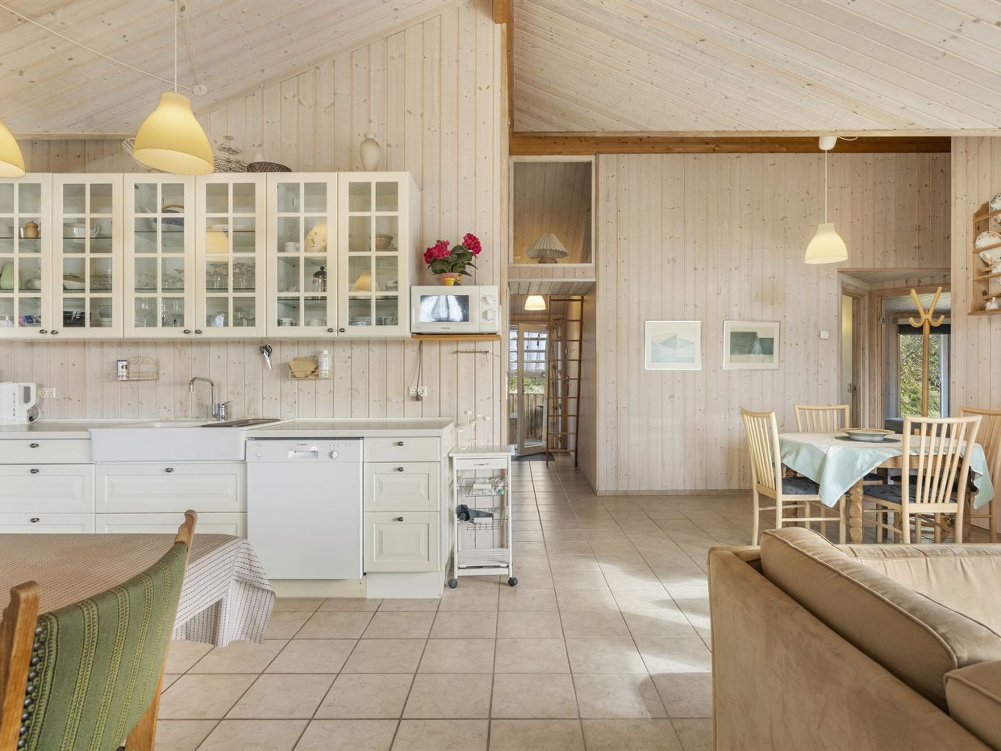 "Frieda" - 250m from the sea-Binnen