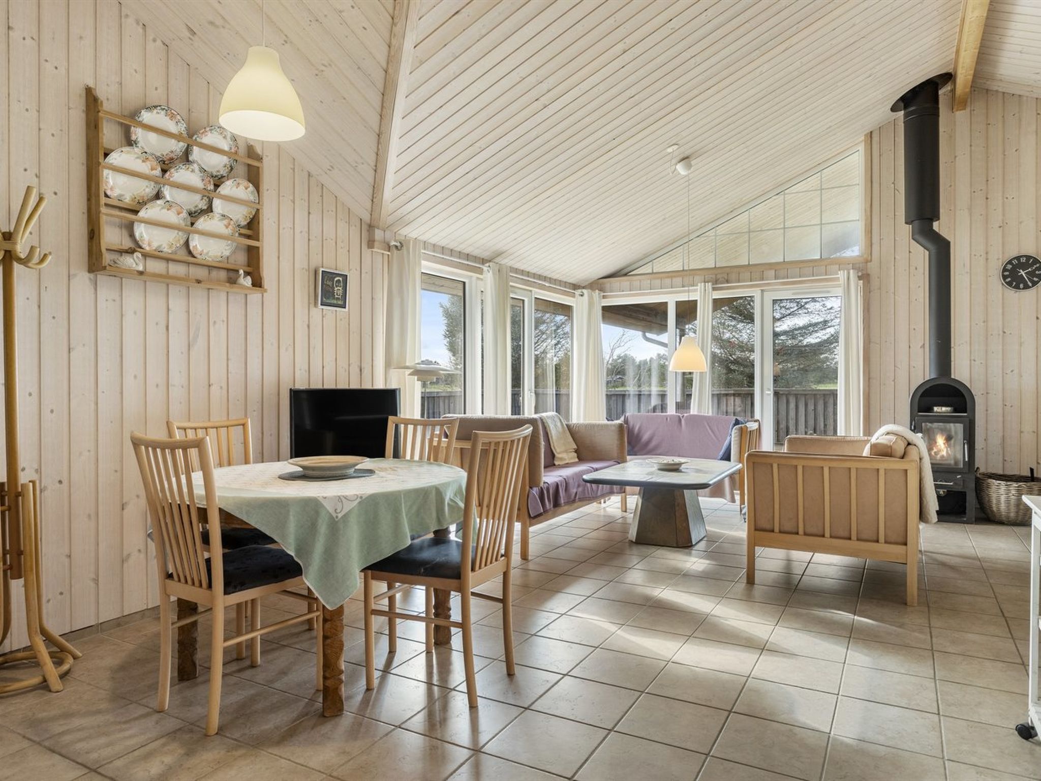 "Frieda" - 250m from the sea-Binnen