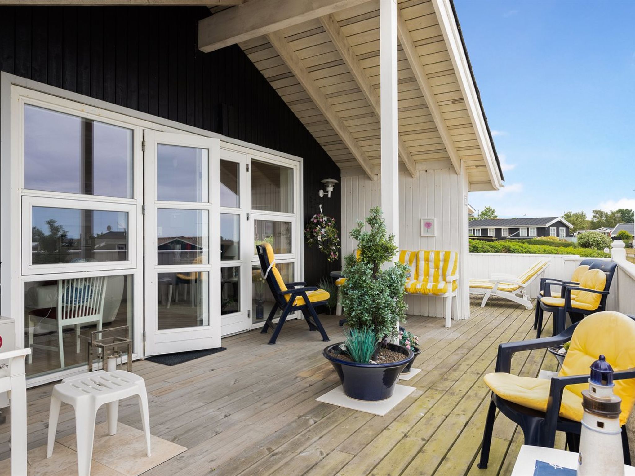 "Yvette" - 150m from the sea - Buiten