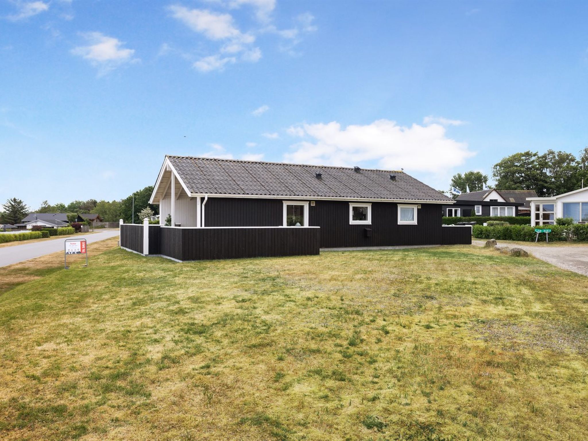 "Yvette" - 150m from the sea - Buiten