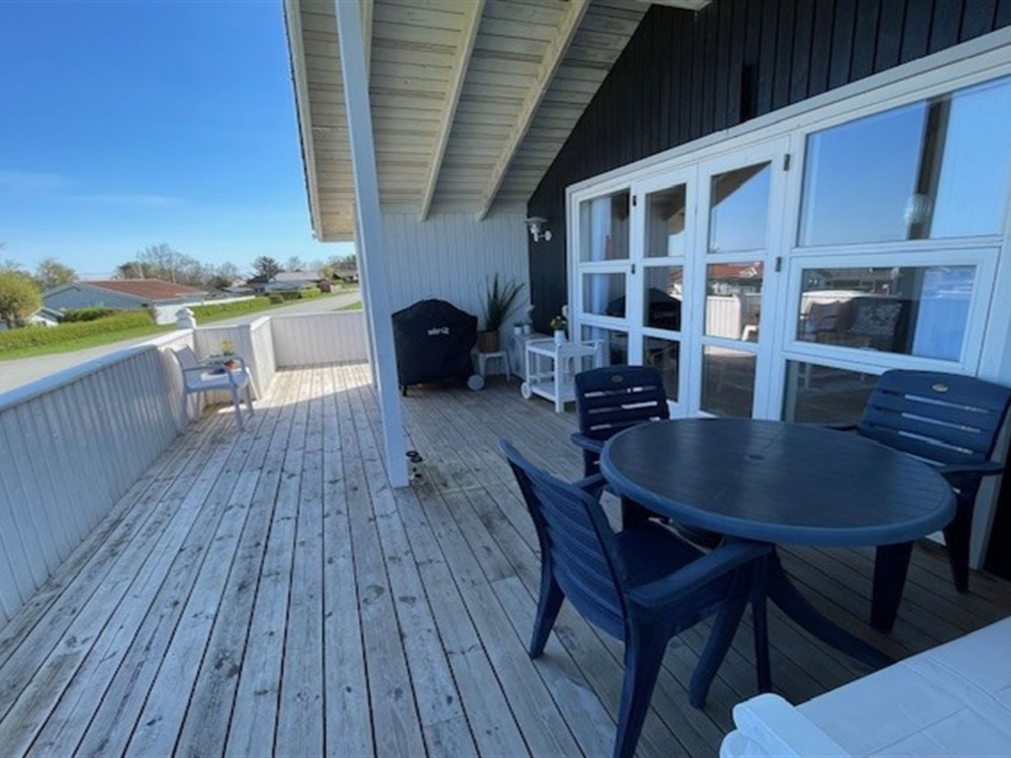 "Yvette" - 150m from the sea - Buiten