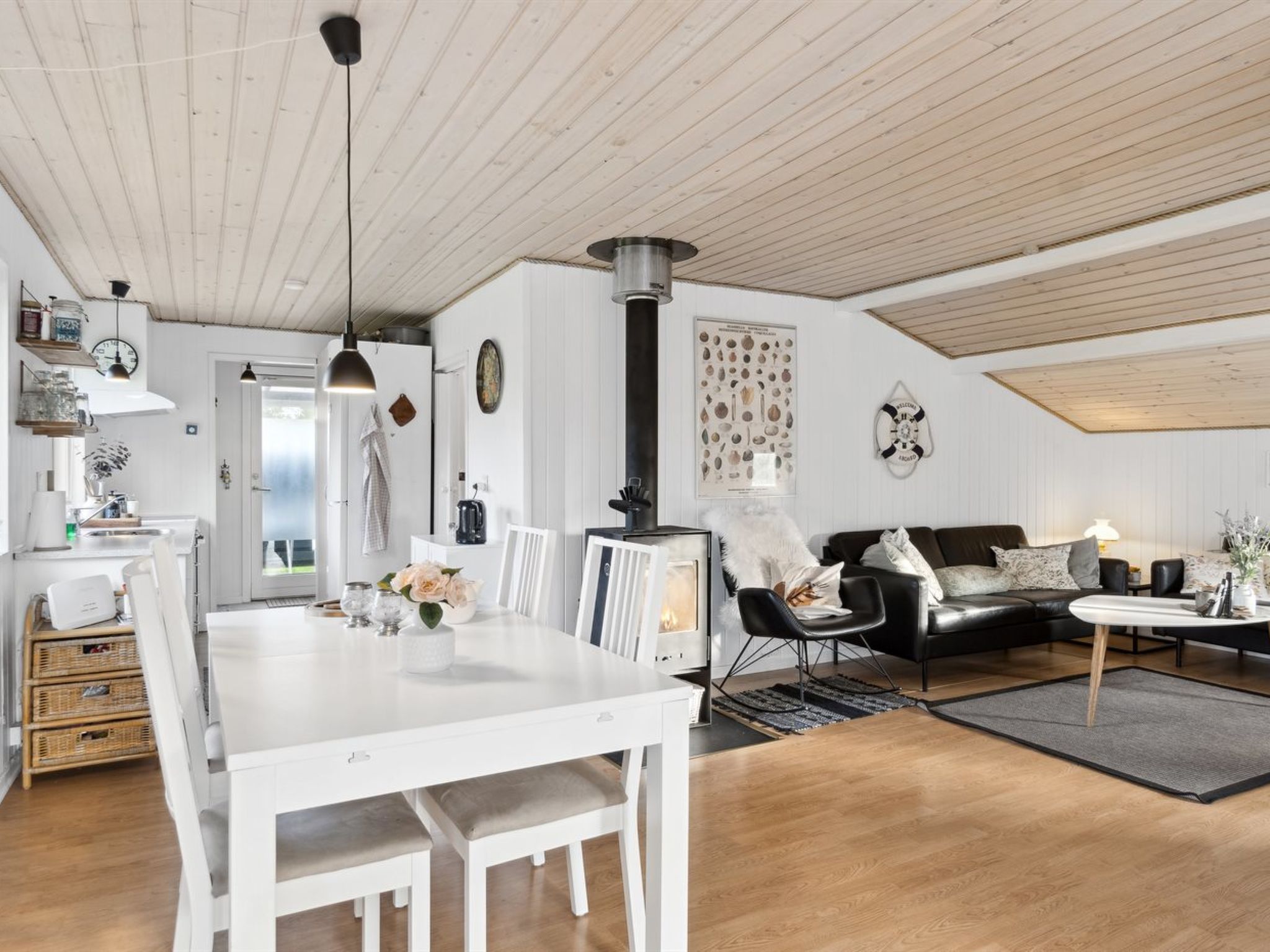 "Antonella" - 400m from the sea - Binnen
