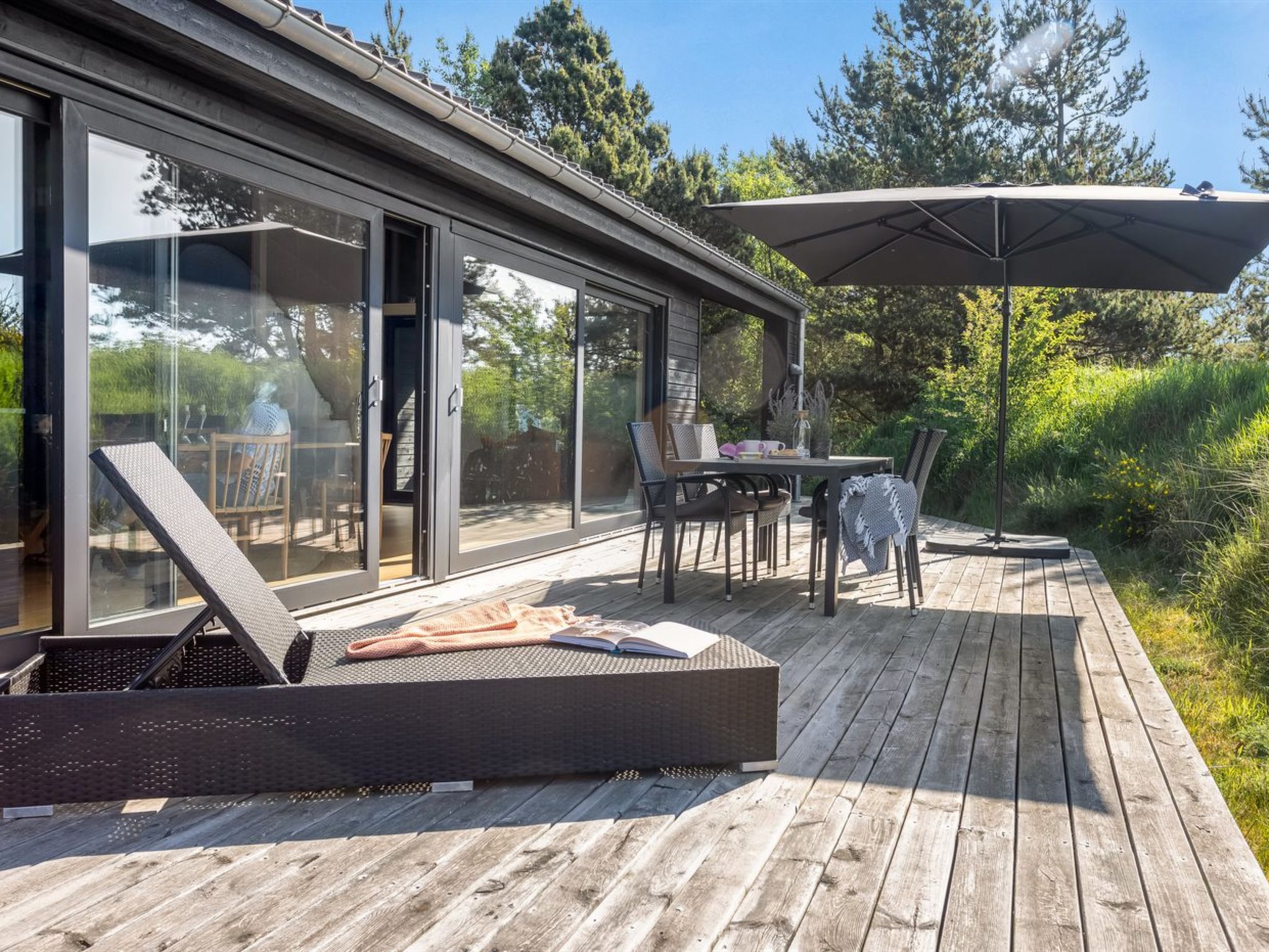 "Einette" - 100m from the sea - Buiten