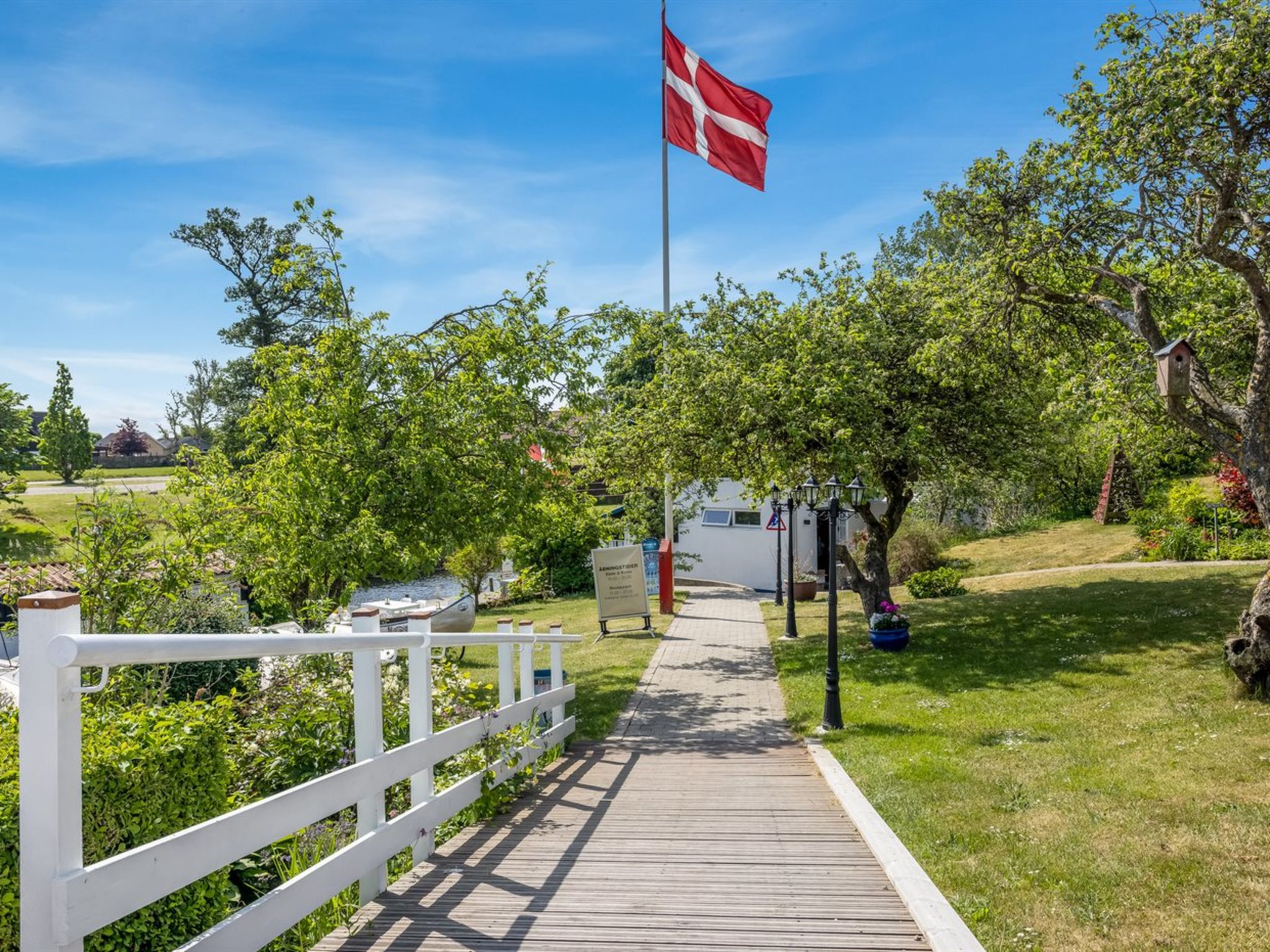 "Gilbert" - 500m from the sea - Binnen