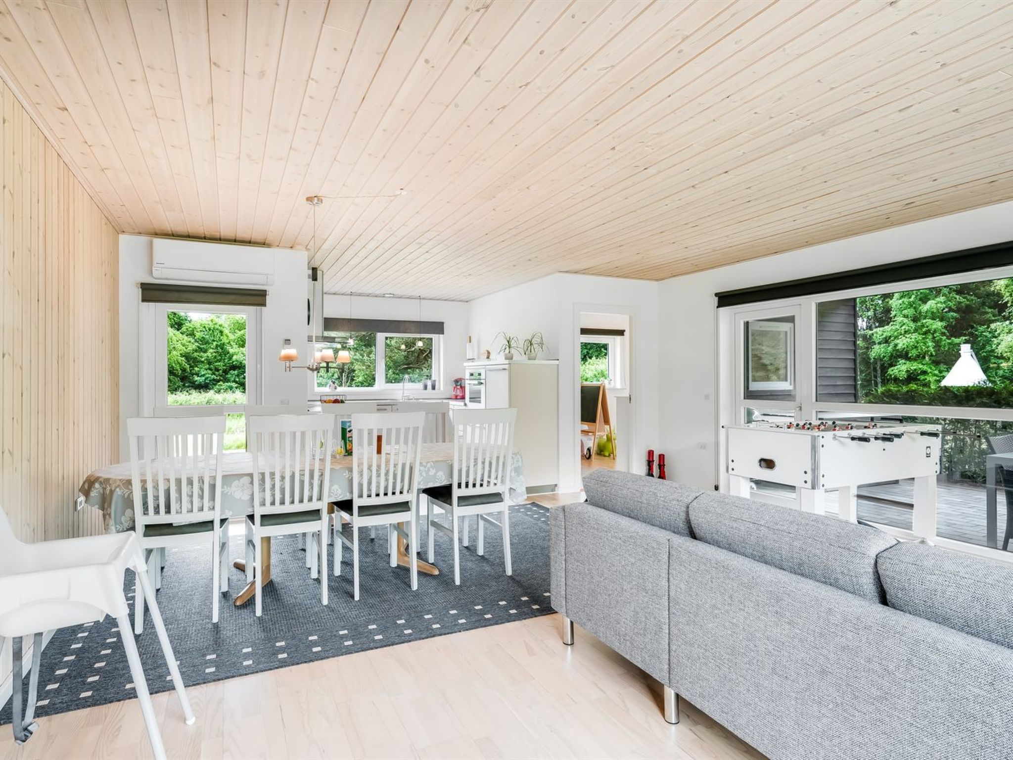 "Ara" - 1.4km from the sea - Binnen