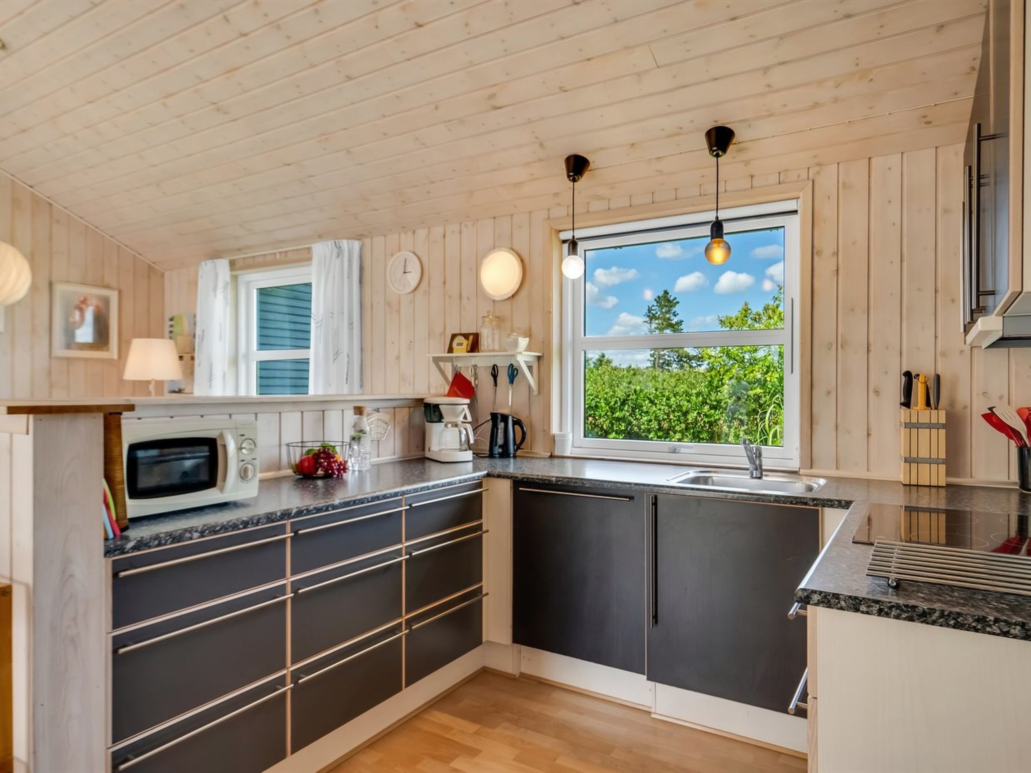 "Lari" - 600m from the sea-Binnen