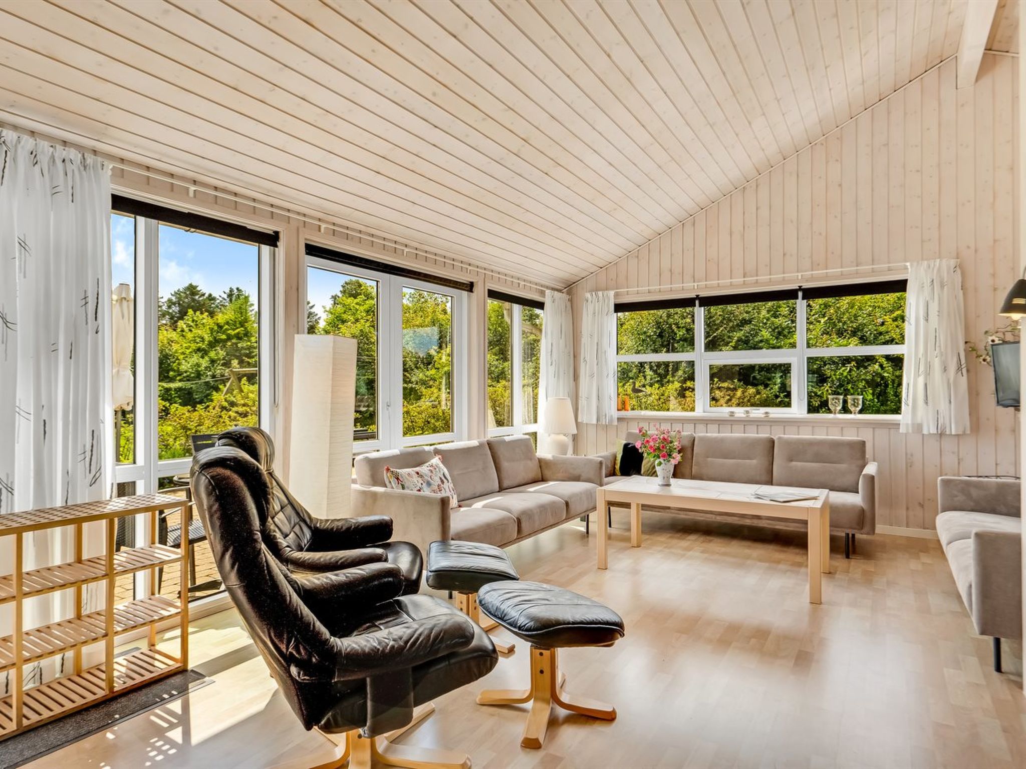 "Lari" - 600m from the sea-Binnen