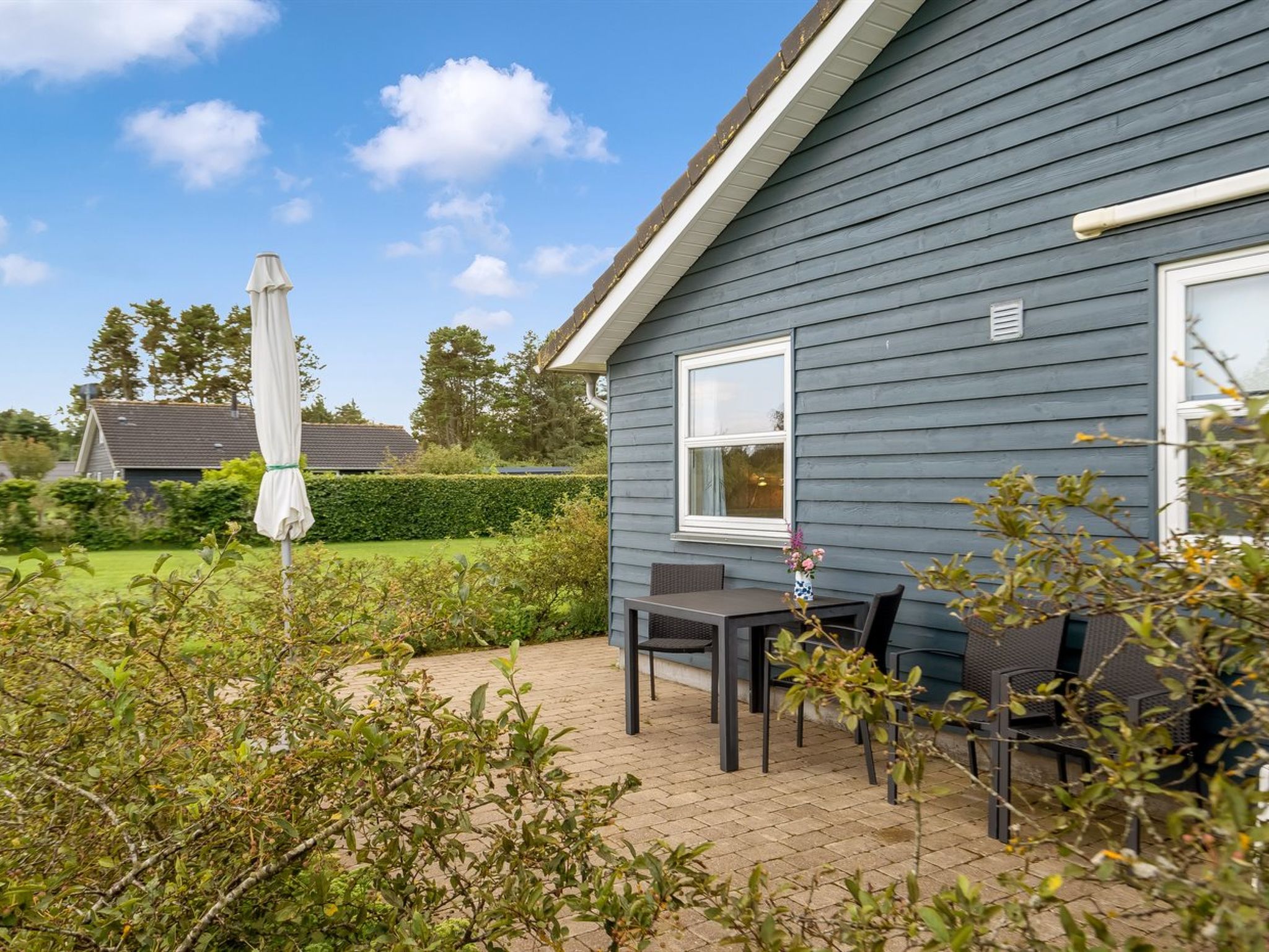 "Lari" - 600m from the sea-Buiten