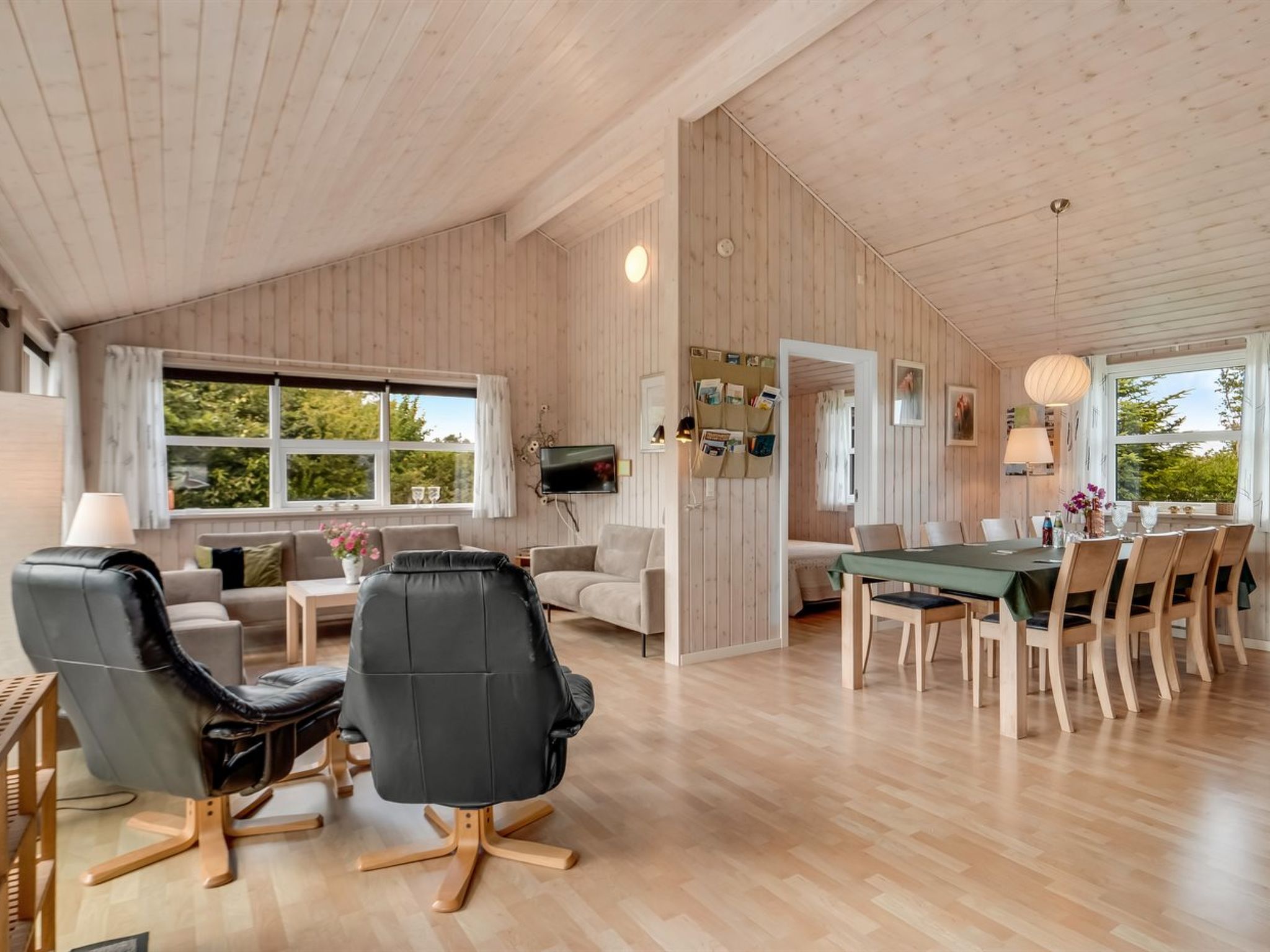 Photo of "Lari" - 600m from the sea