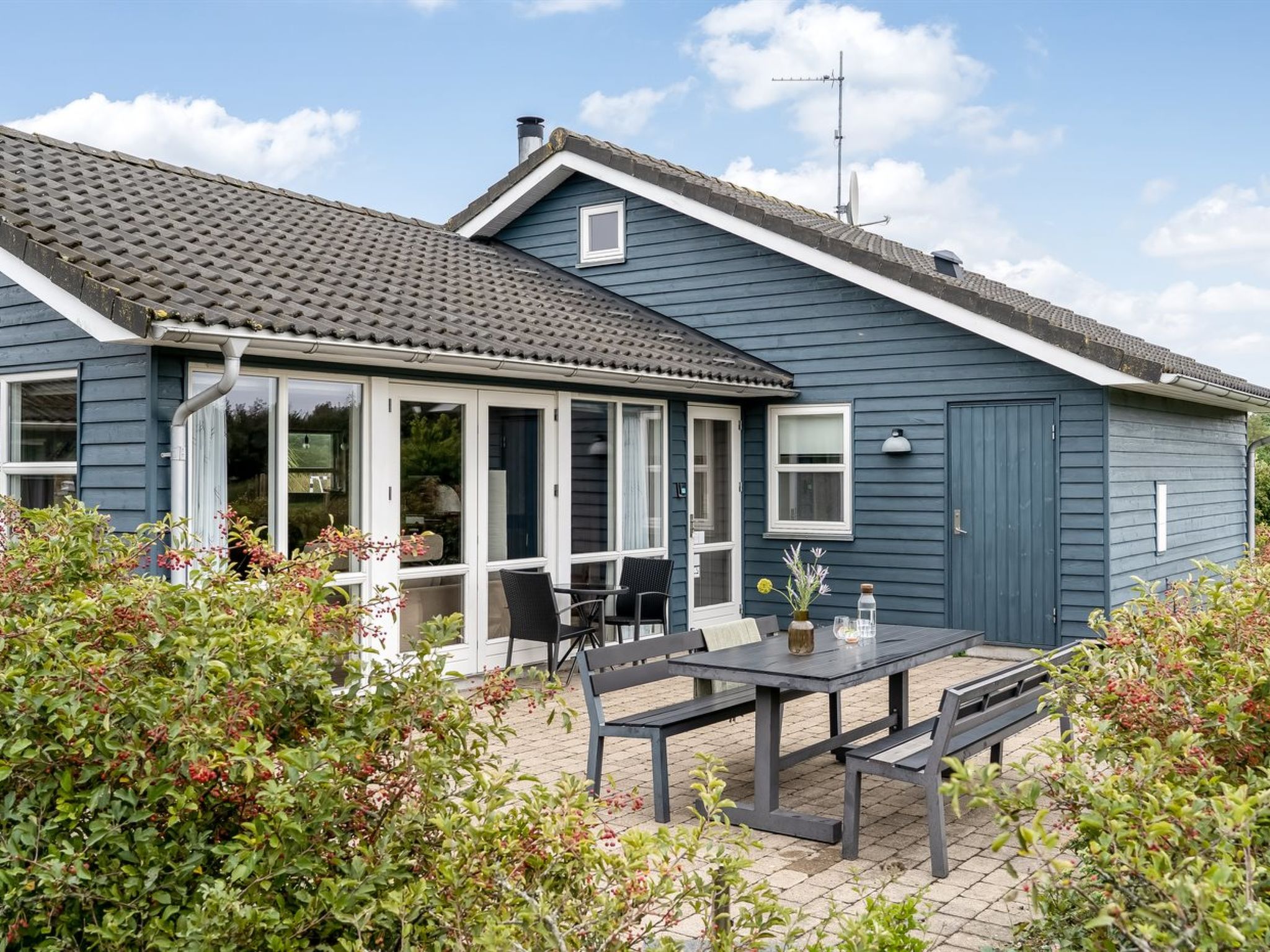"Lari" - 600m from the sea - Buiten