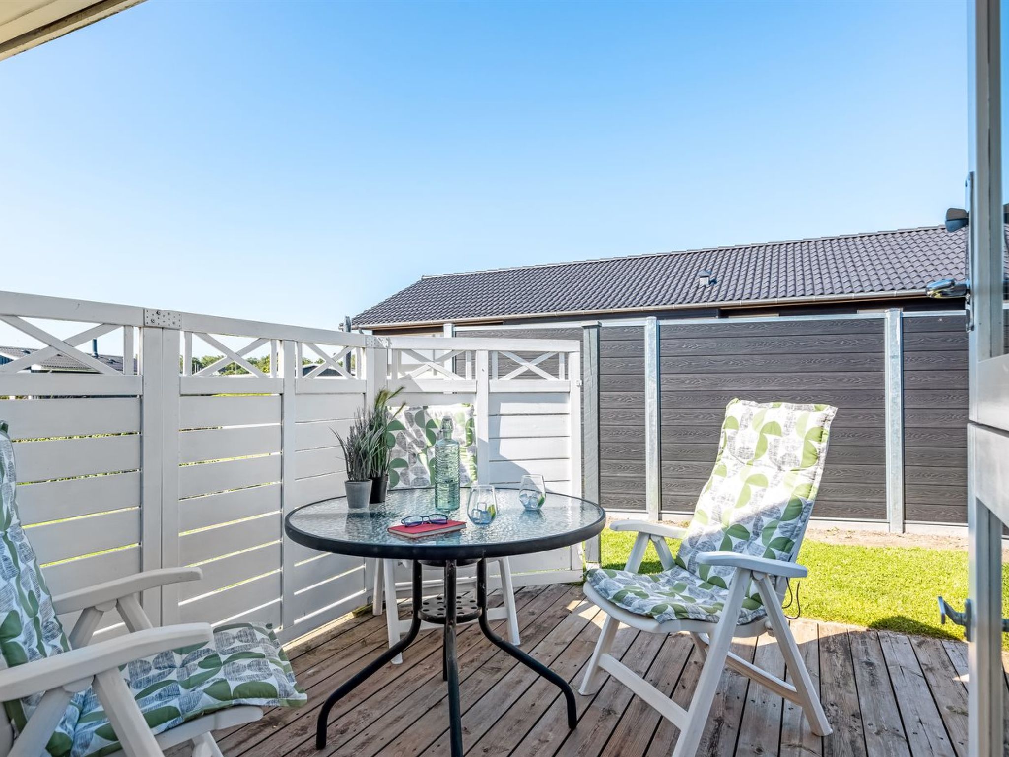 "Reima" - 50m from the sea - Buiten