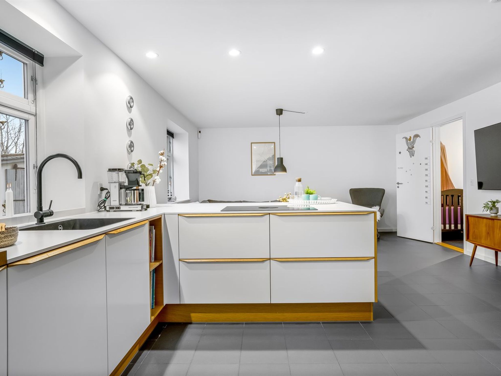 "Afke" - 700m from the sea-Drinnen