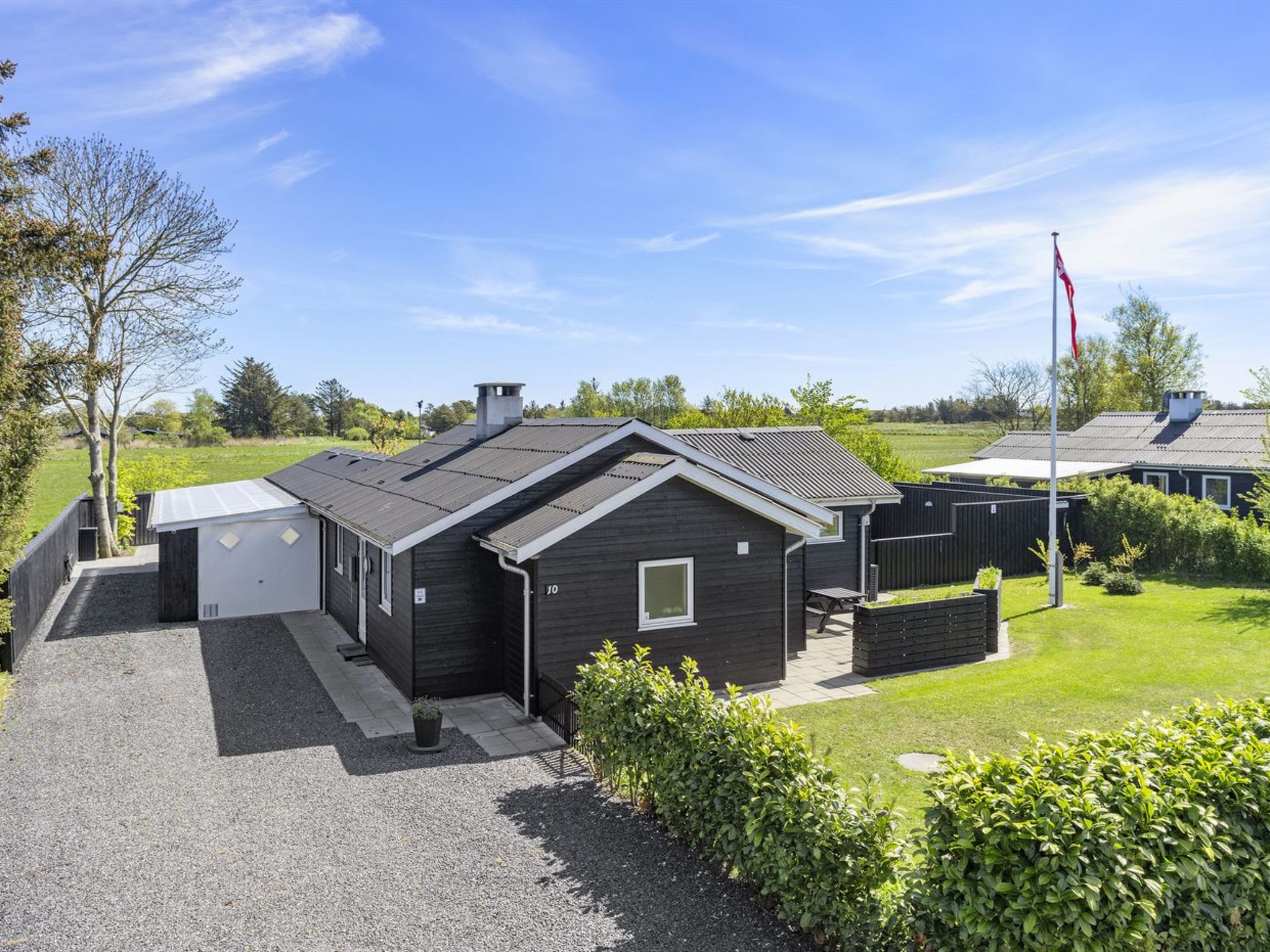 "Herwarth" - 400m from the sea