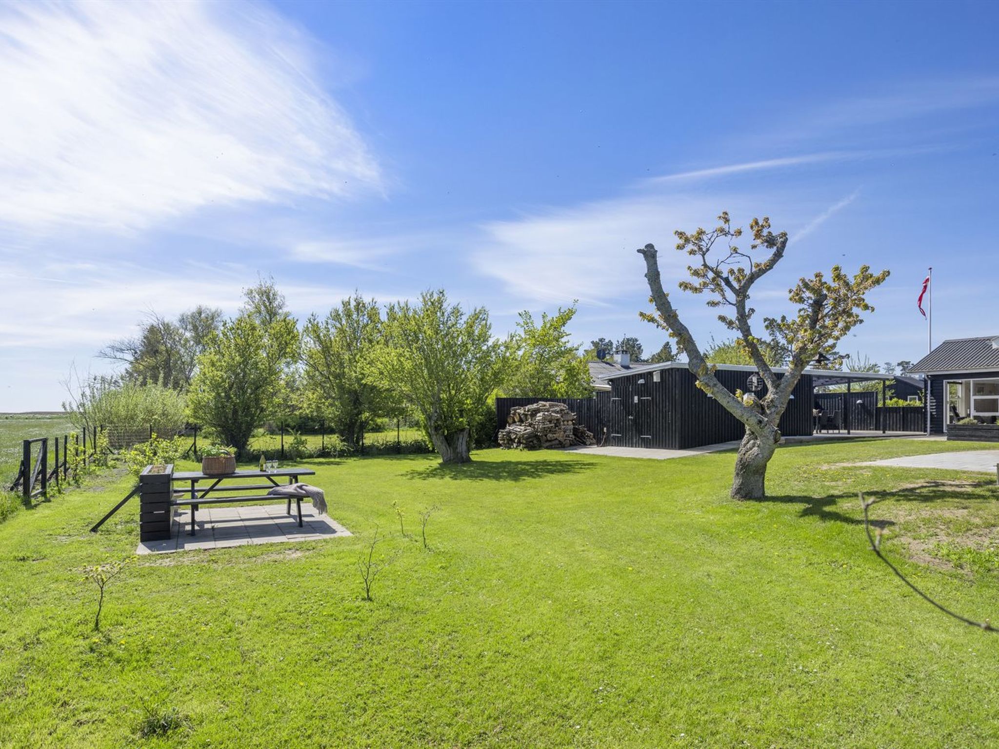 "Herwarth" - 400m from the sea-Binnen