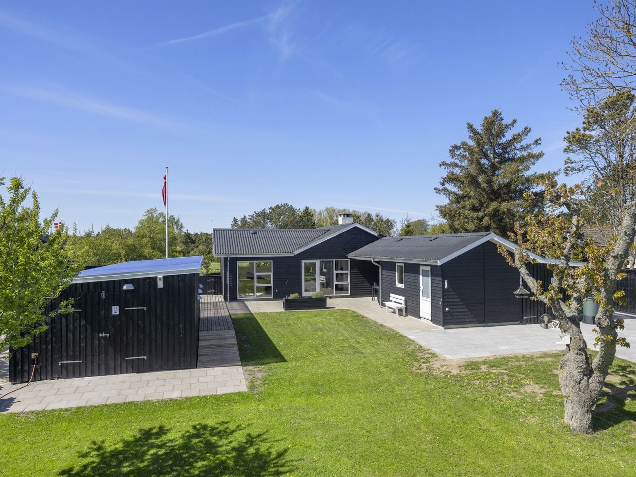 "Herwarth" - 400m from the sea-Binnen