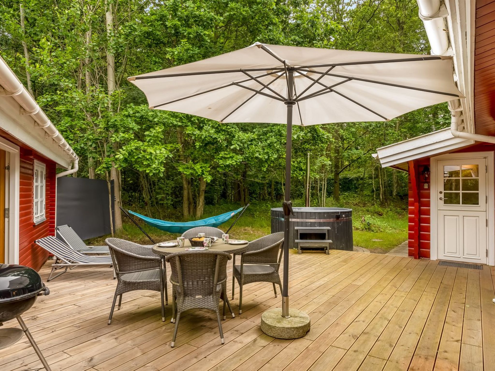"Thermet" - 1.6km from the sea - Buiten