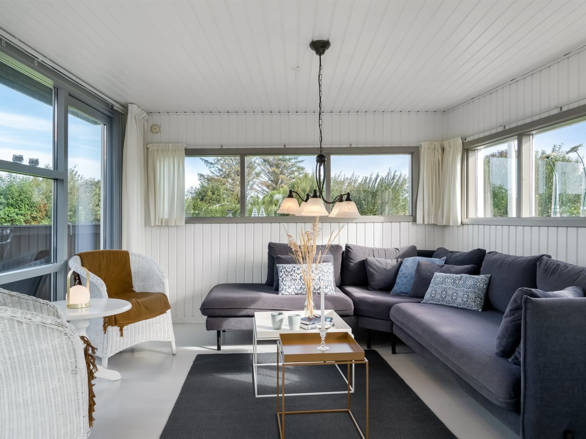 "Thit" - 90m from the sea-Drinnen