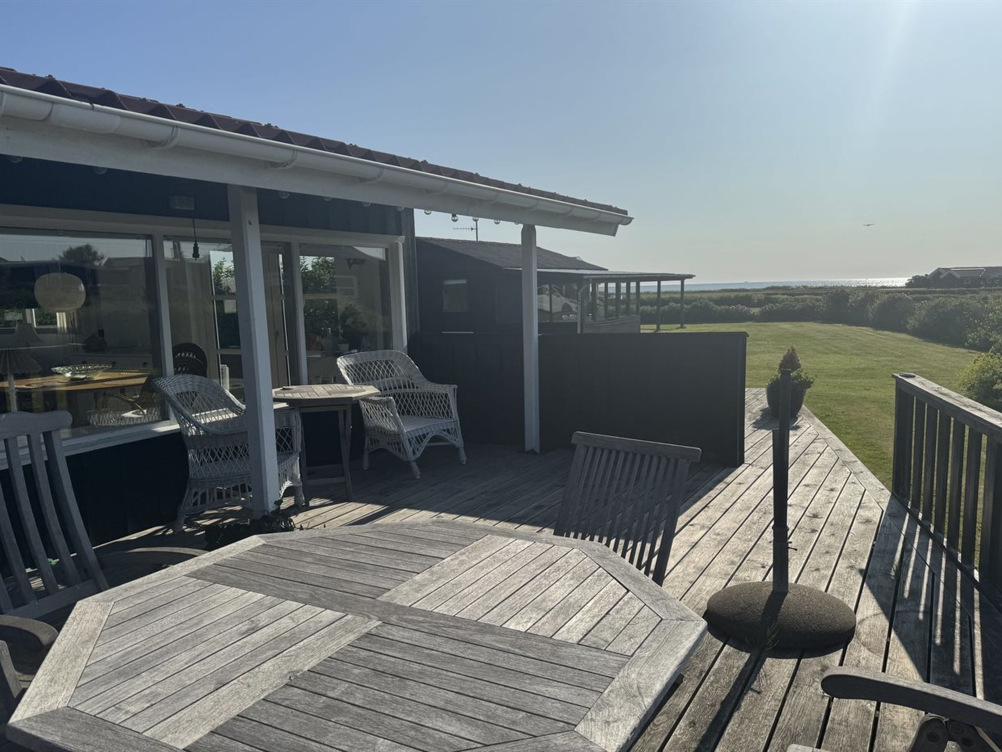 "Thit" - 90m from the sea
