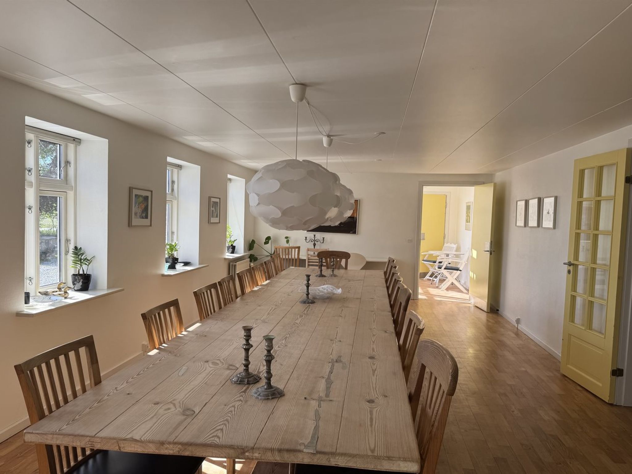 "Har" - 1.2km from the sea-Drinnen