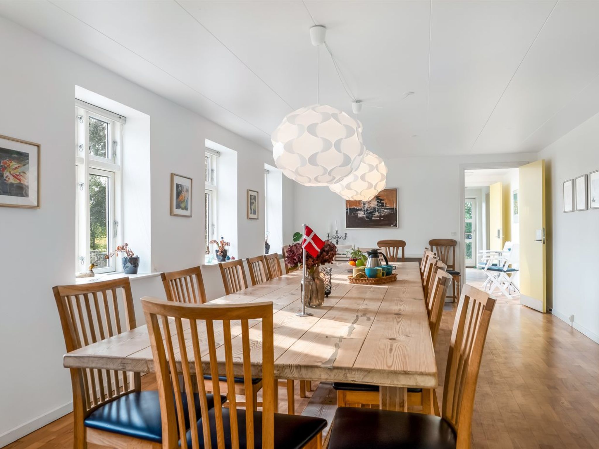 "Har" - 1.2km from the sea-Drinnen