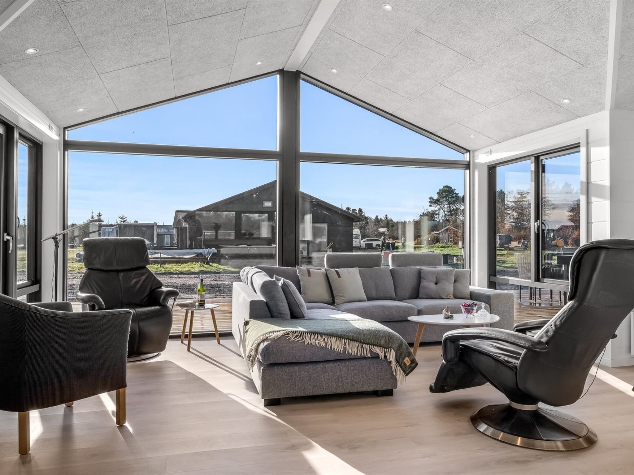 "Daren" - 700m from the sea-Drinnen