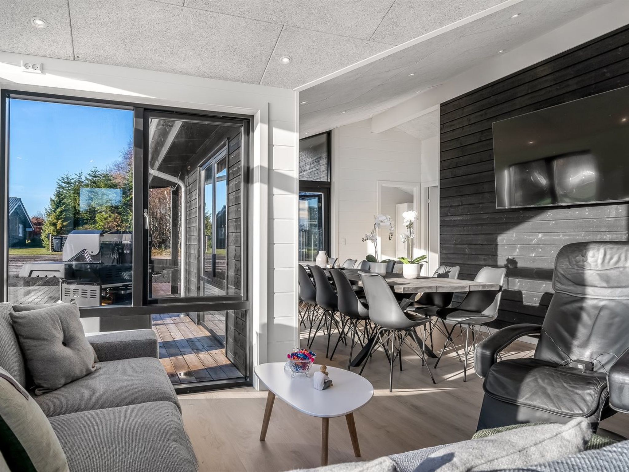 "Daren" - 700m from the sea-Drinnen