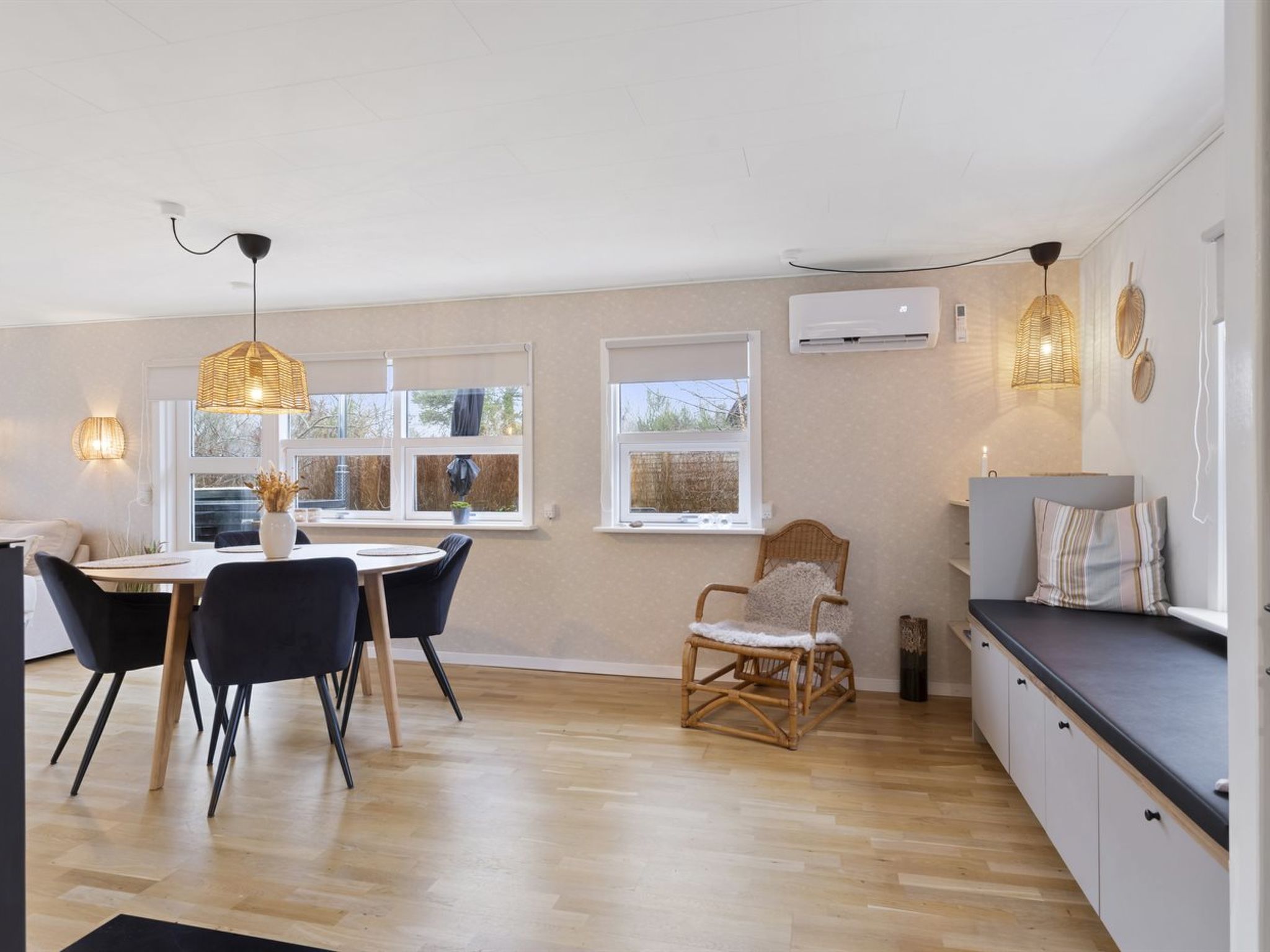 "Elaina" - 290m from the sea-Dedans