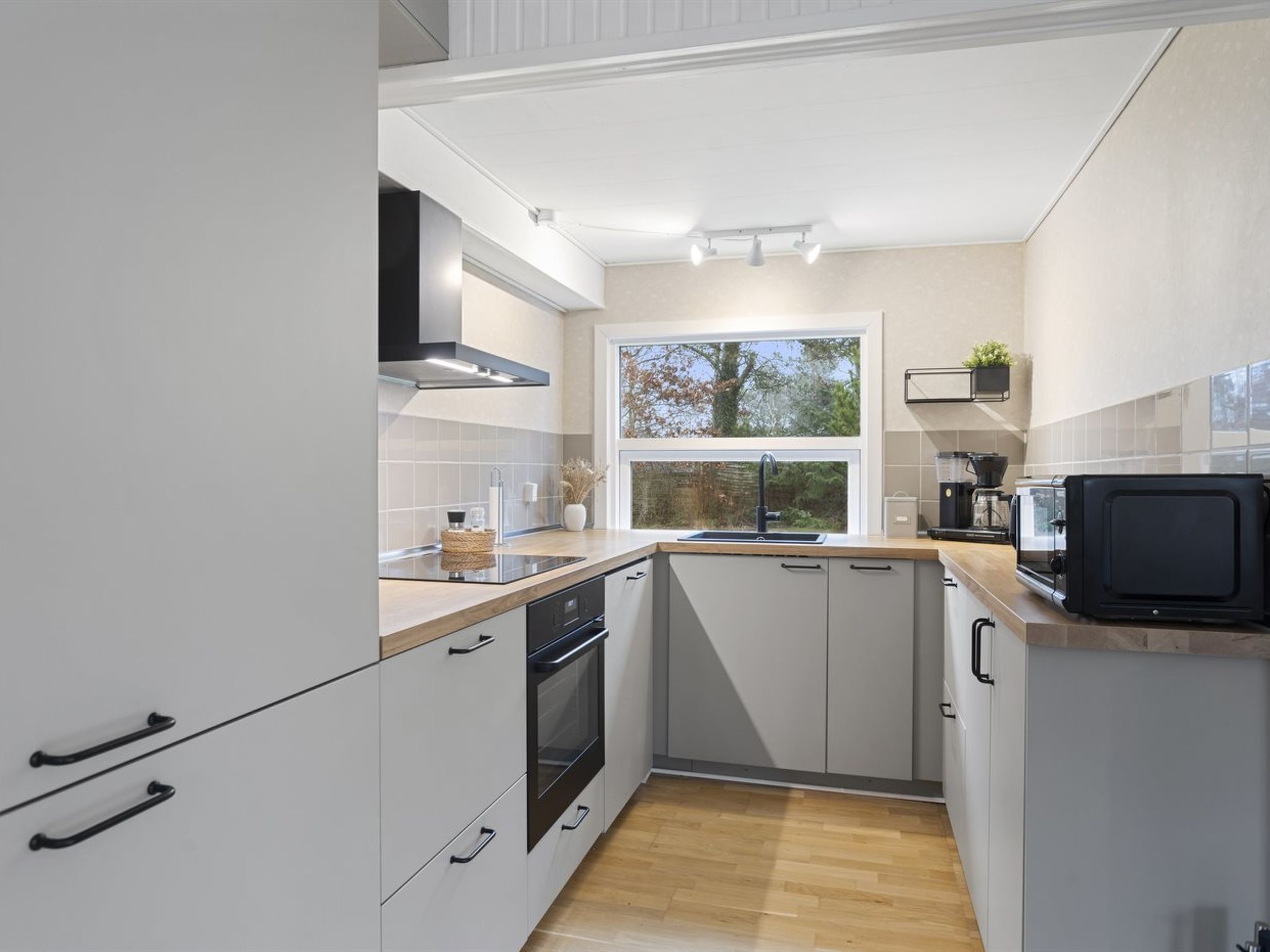 "Elaina" - 290m from the sea-Dedans