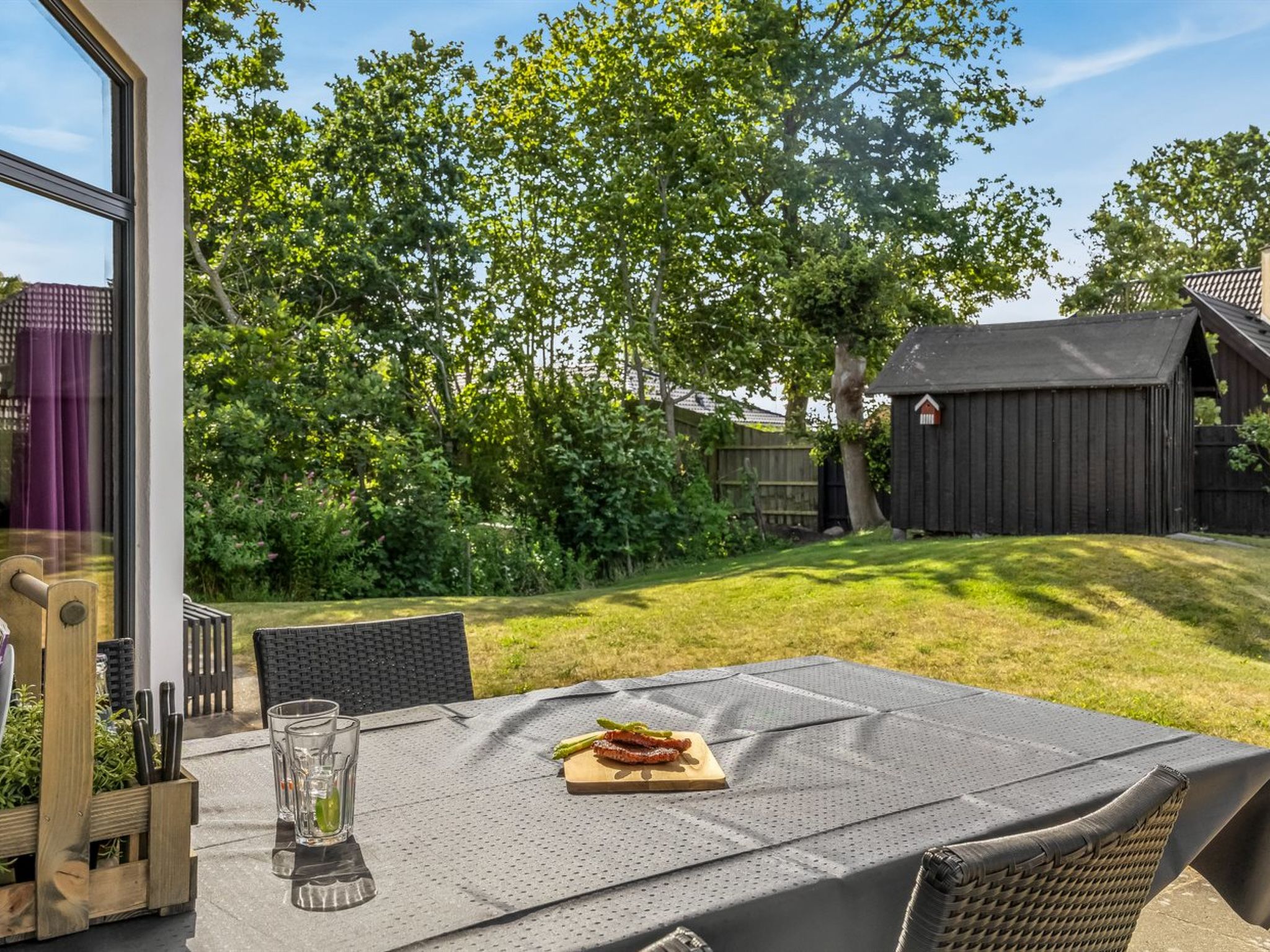 "Anttoni" - 350m from the sea - Buiten