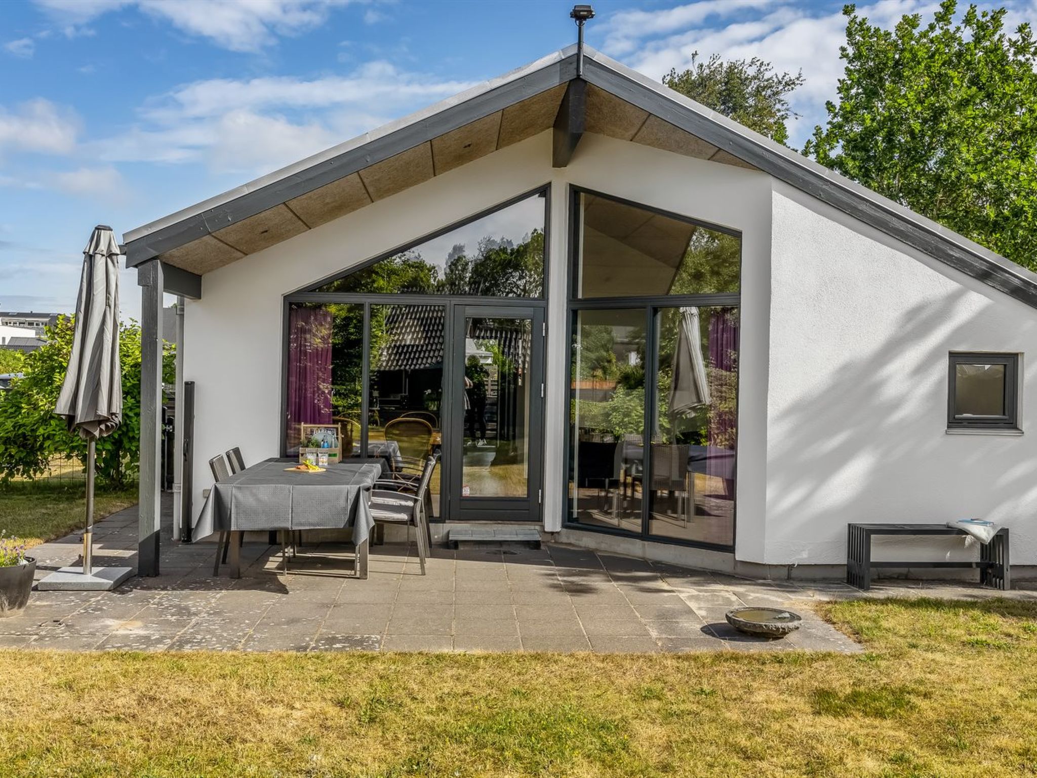 "Anttoni" - 350m from the sea - Buiten