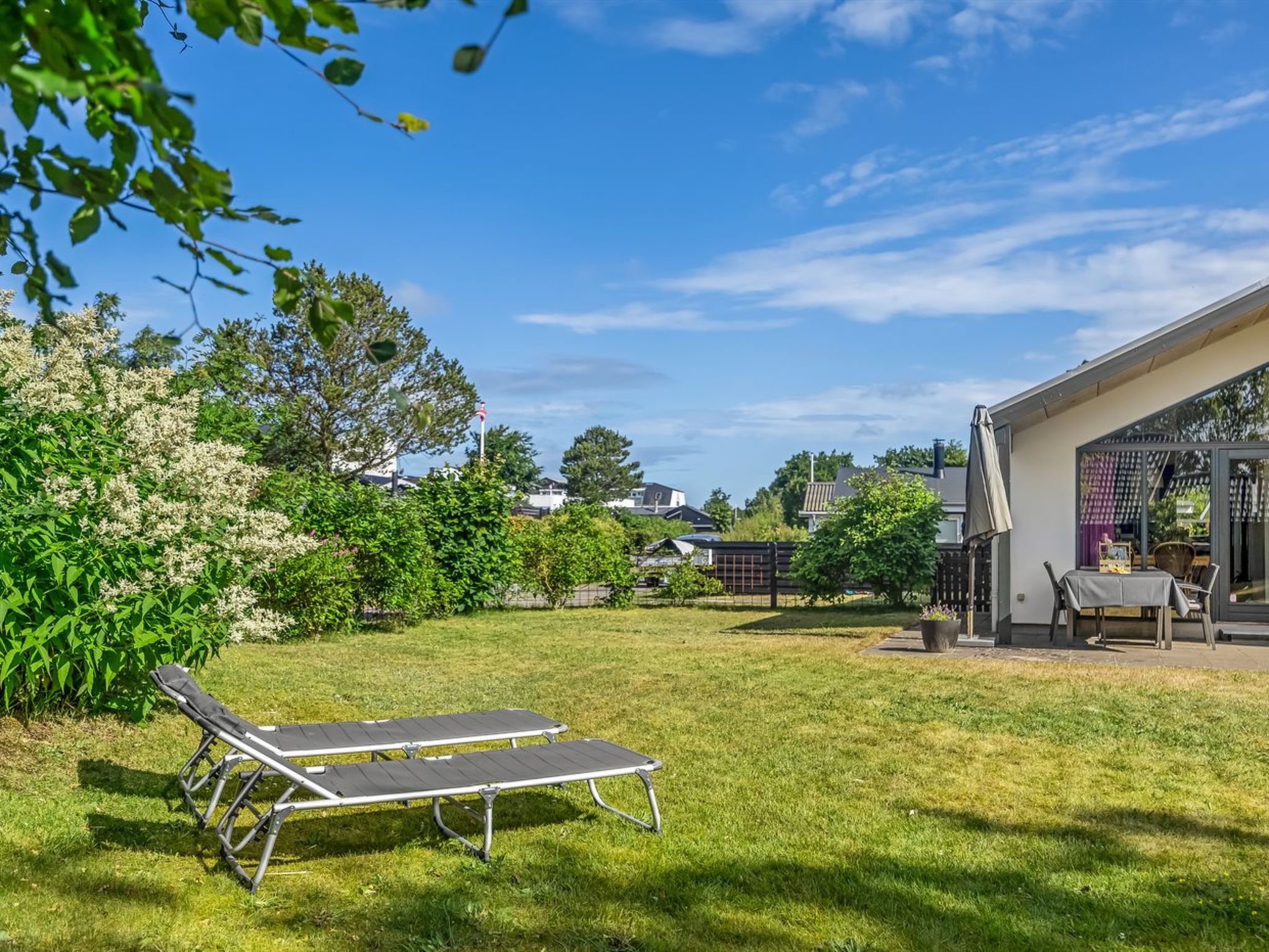 "Anttoni" - 350m from the sea - Buiten