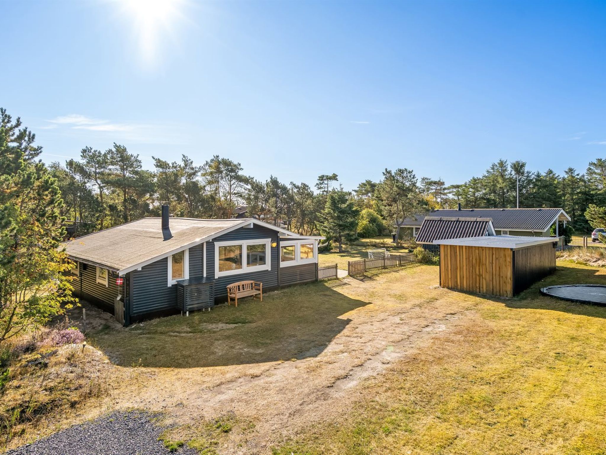 "Into" - 490m from the sea - Buiten