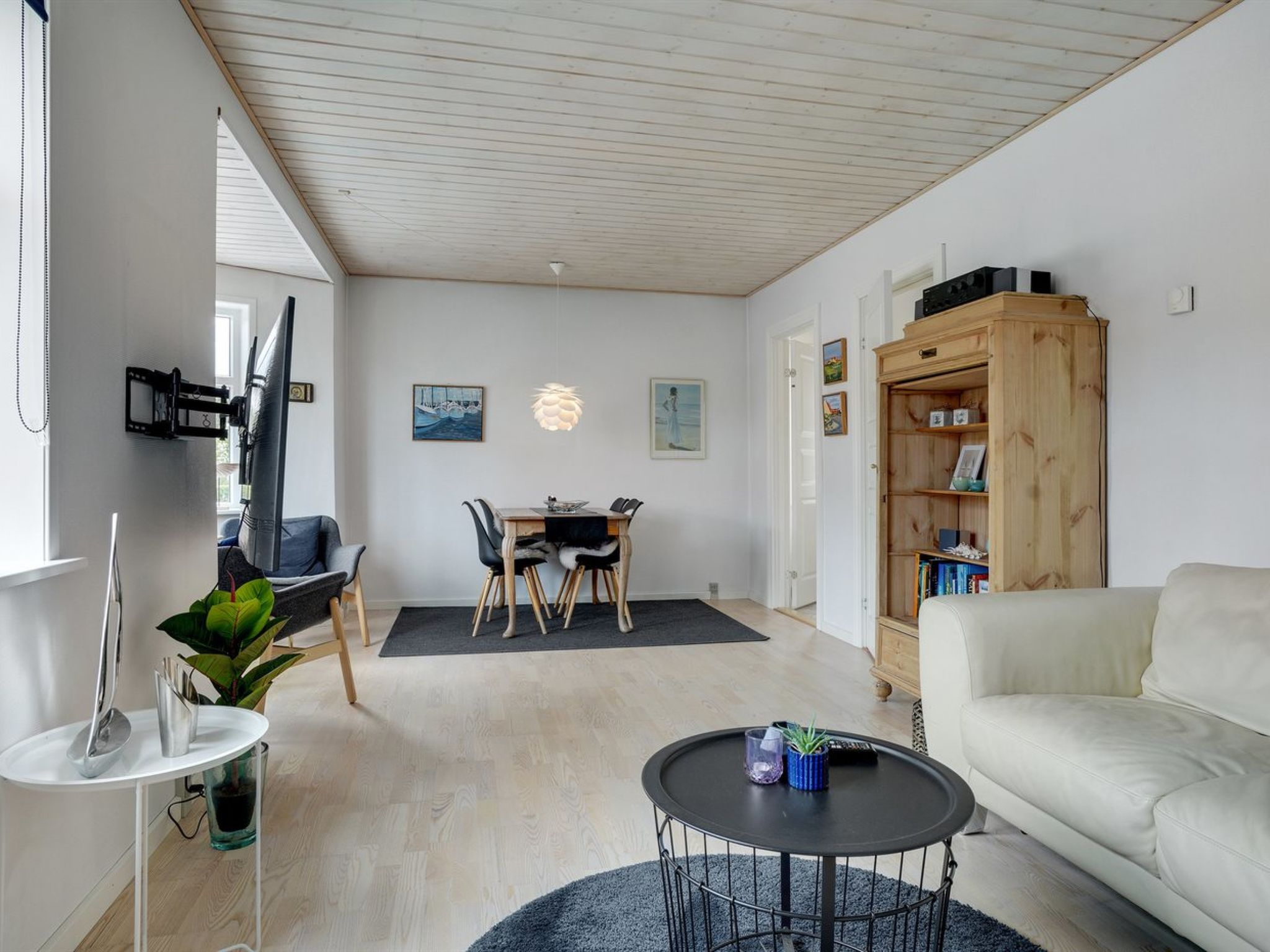 "Neno" - 2.2km from the sea-Binnen