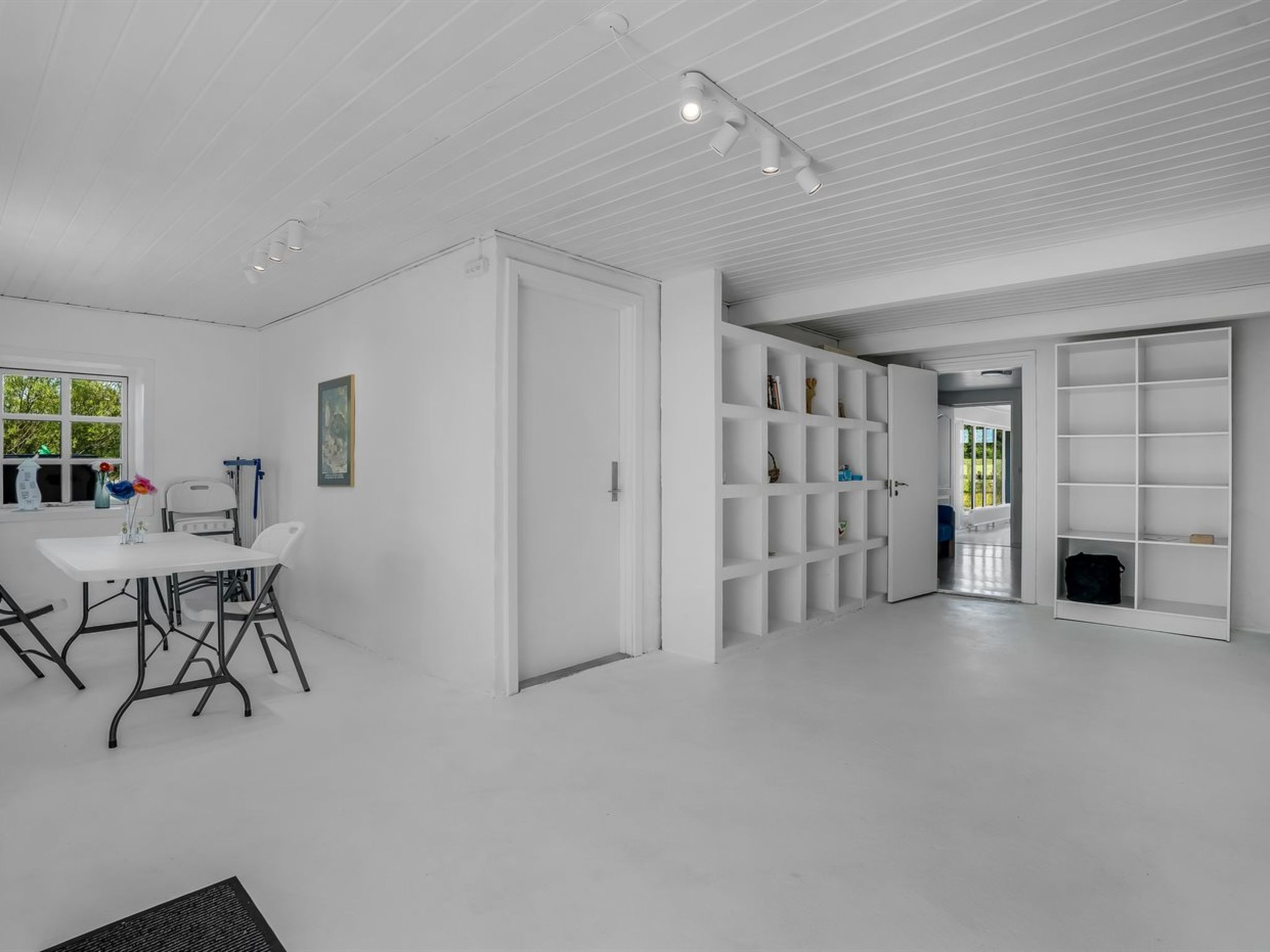 "Franki" - 9km from the sea - Binnen